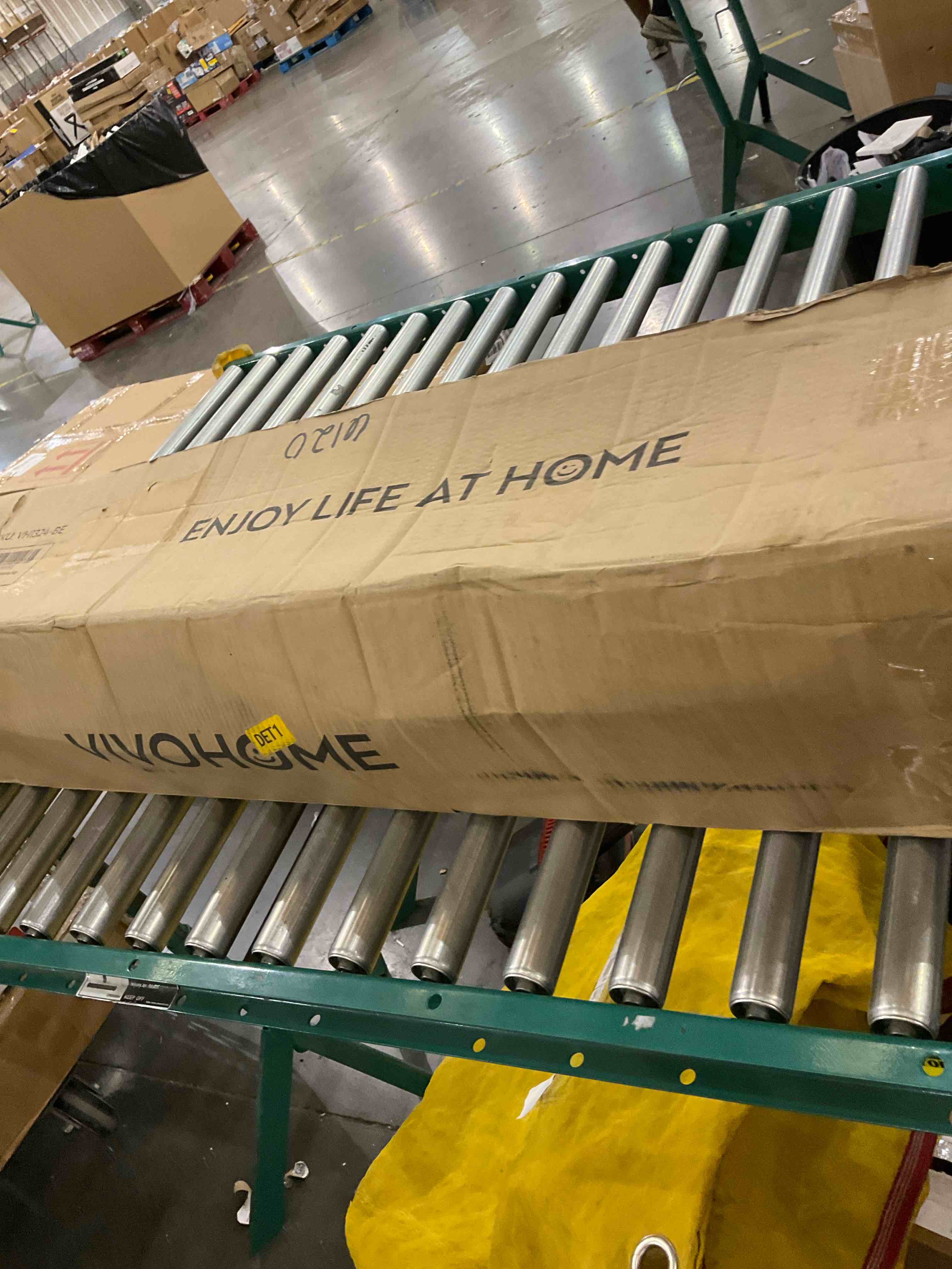 https://s3.amazonaws.com/lotting-images-prod/BargainHunt/EXS01646841_1721149373836.jpeg