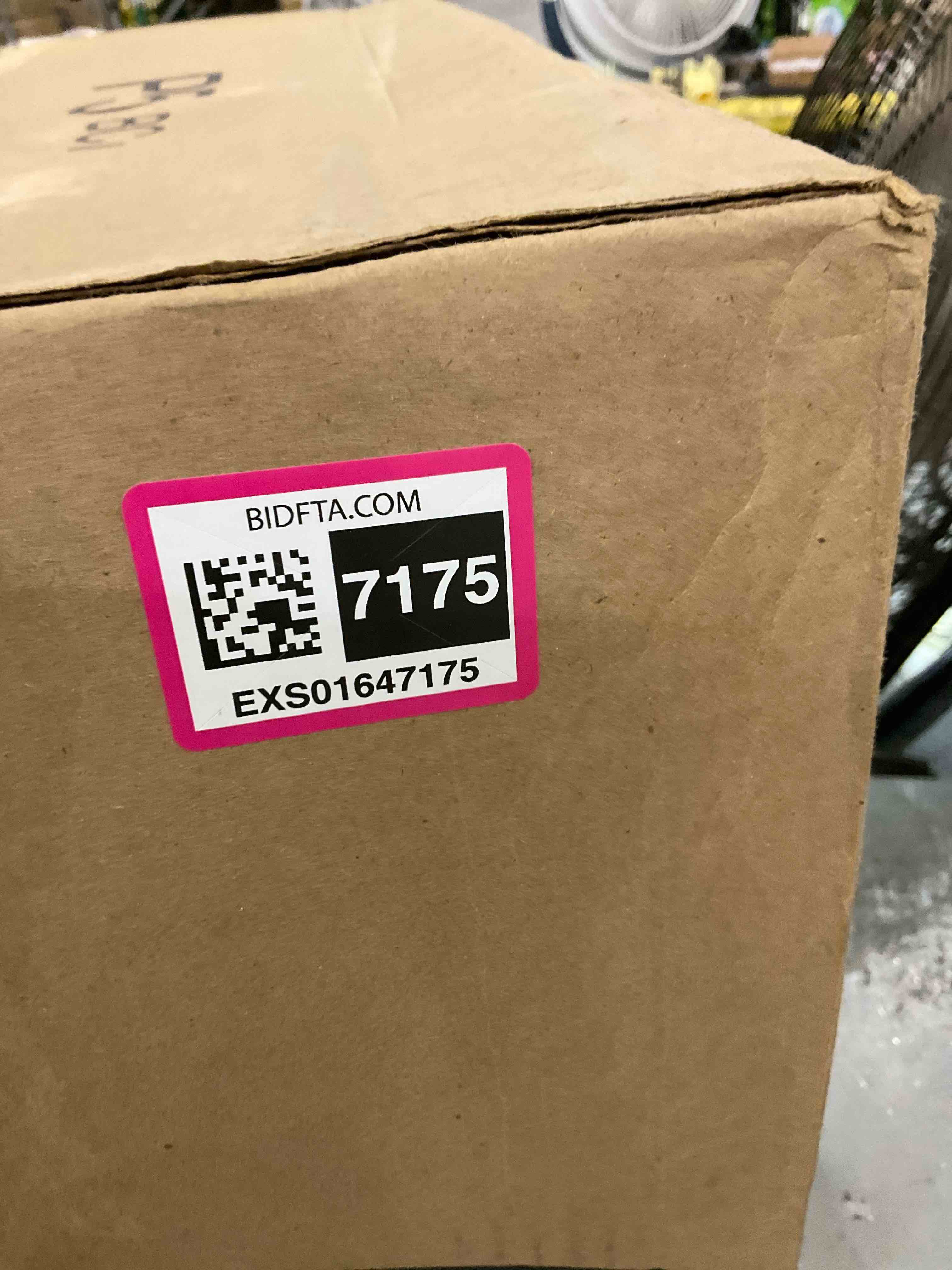 https://s3.amazonaws.com/lotting-images-prod/BargainHunt/EXS01647175_1720705429855.jpeg