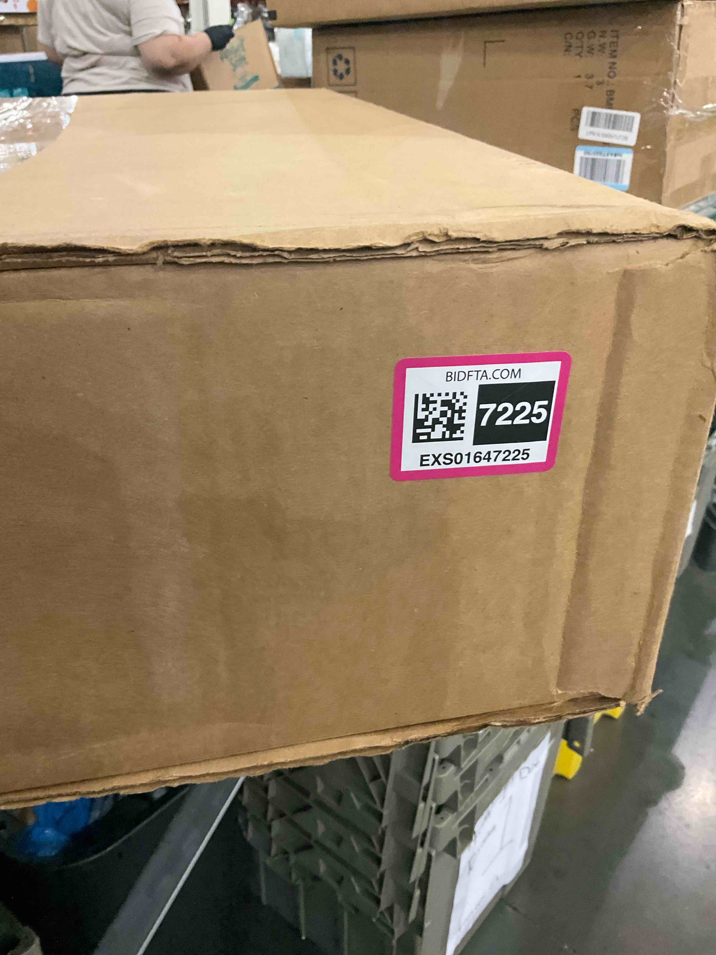 https://s3.amazonaws.com/lotting-images-prod/BargainHunt/EXS01647225_1721753924795.jpeg
