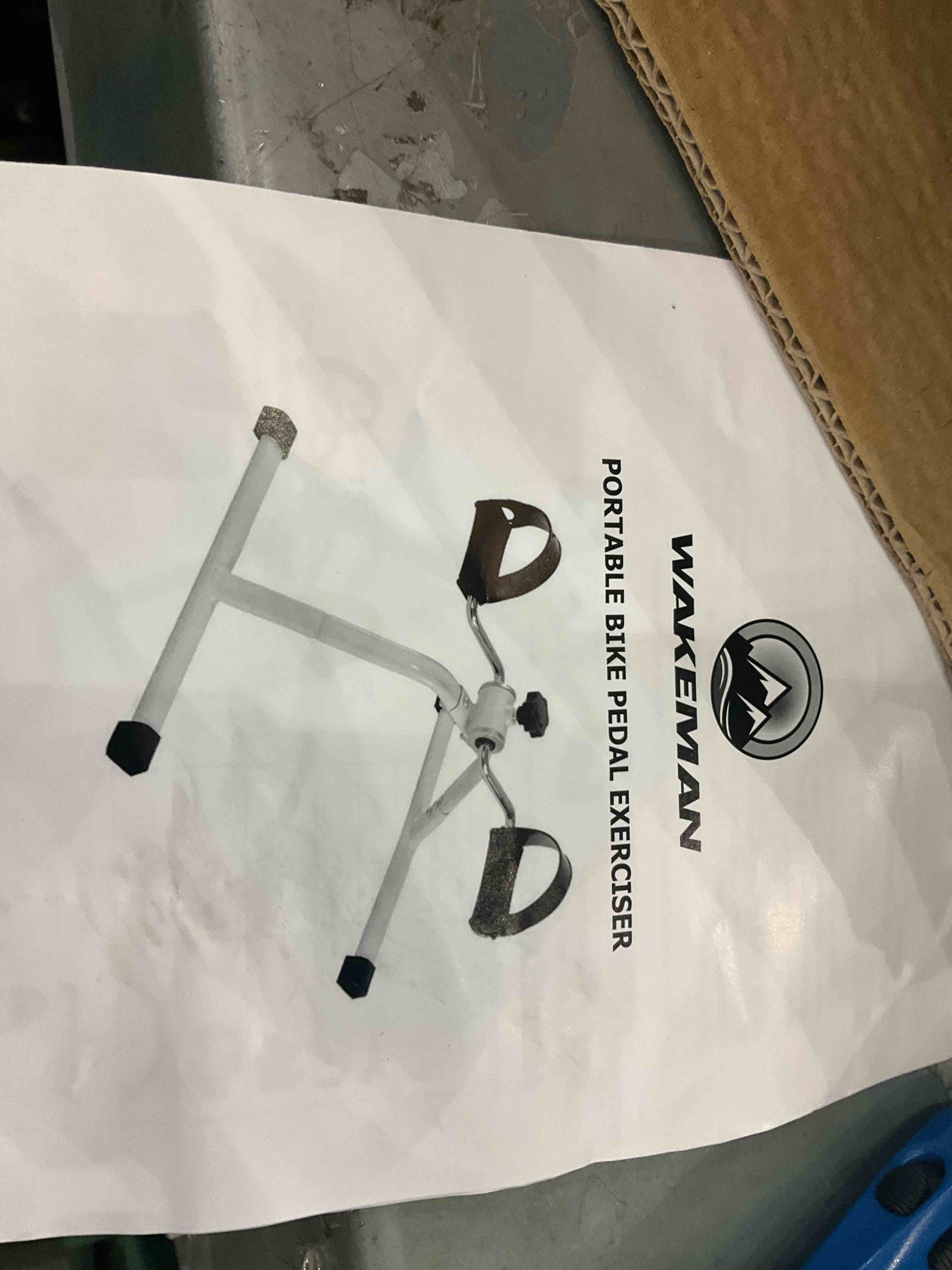 https://s3.amazonaws.com/lotting-images-prod/BargainHunt/EXS01647269_1721828959549.jpeg
