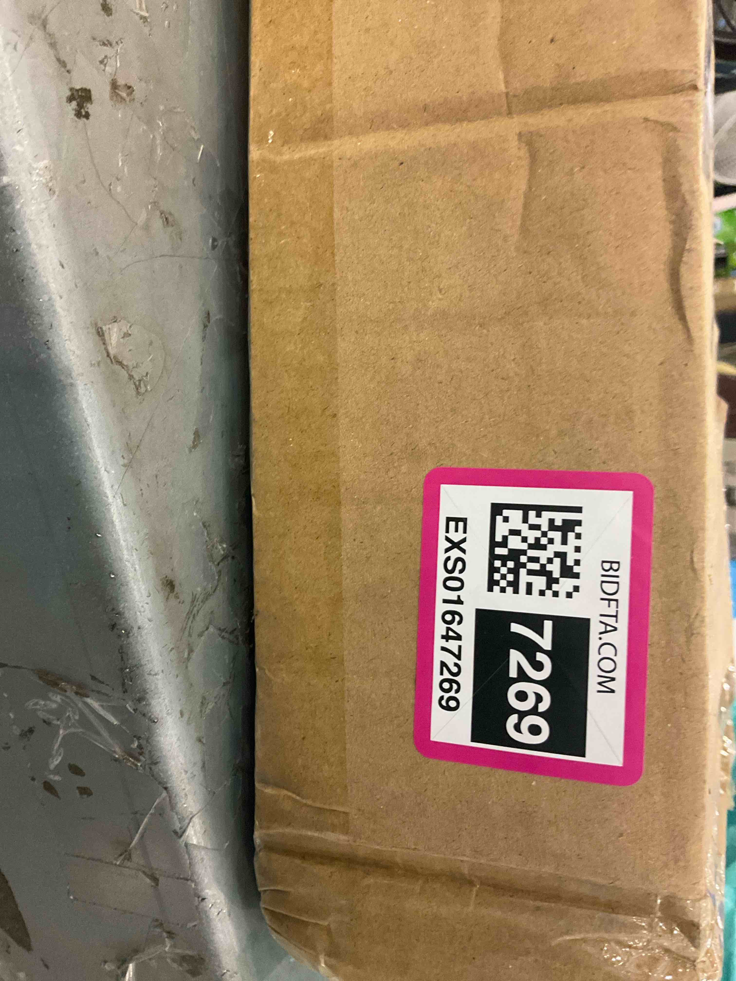 https://s3.amazonaws.com/lotting-images-prod/BargainHunt/EXS01647269_1721829012436.jpeg