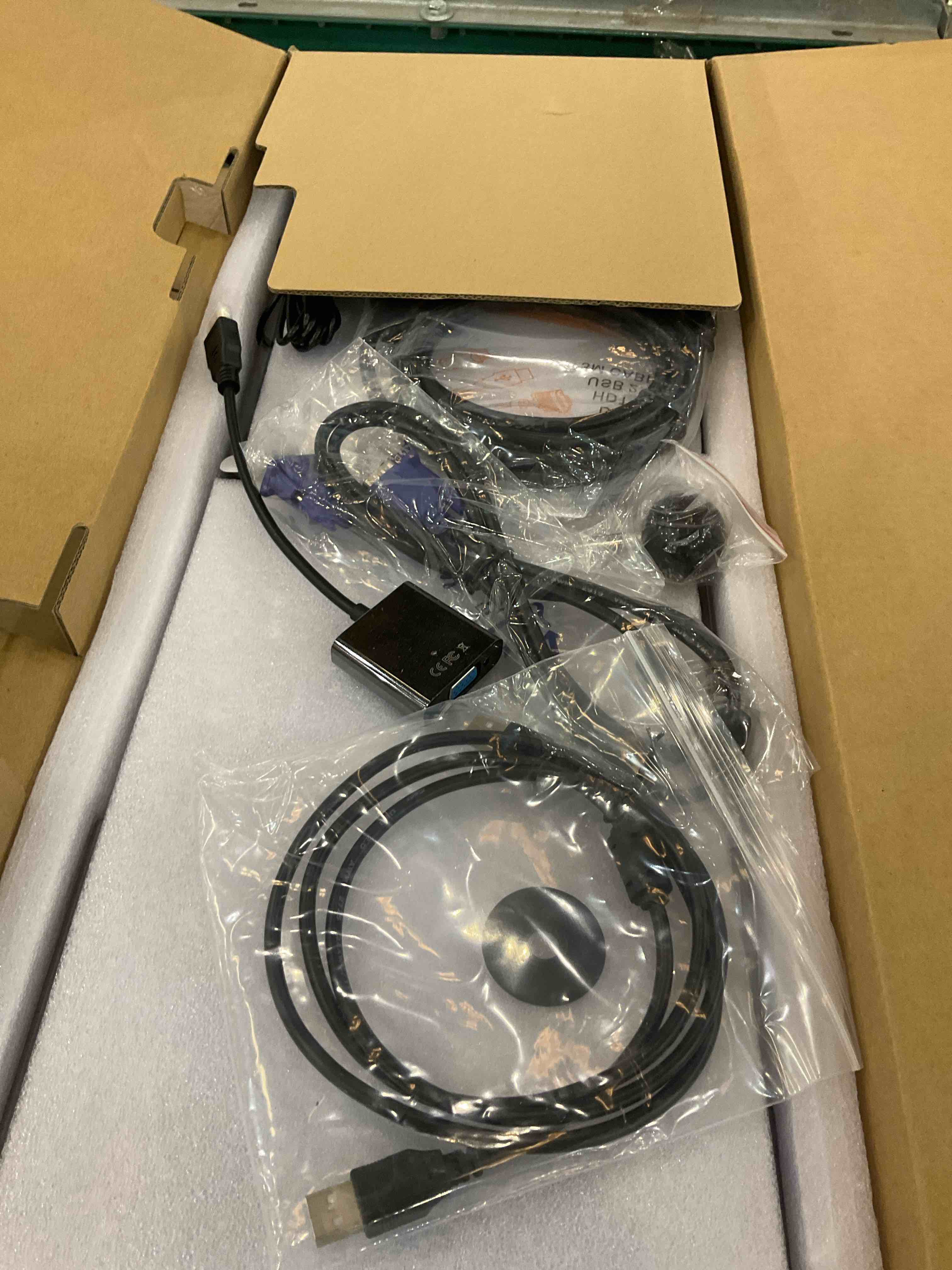 https://s3.amazonaws.com/lotting-images-prod/BargainHunt/EXS01647553_1722347869705.jpeg