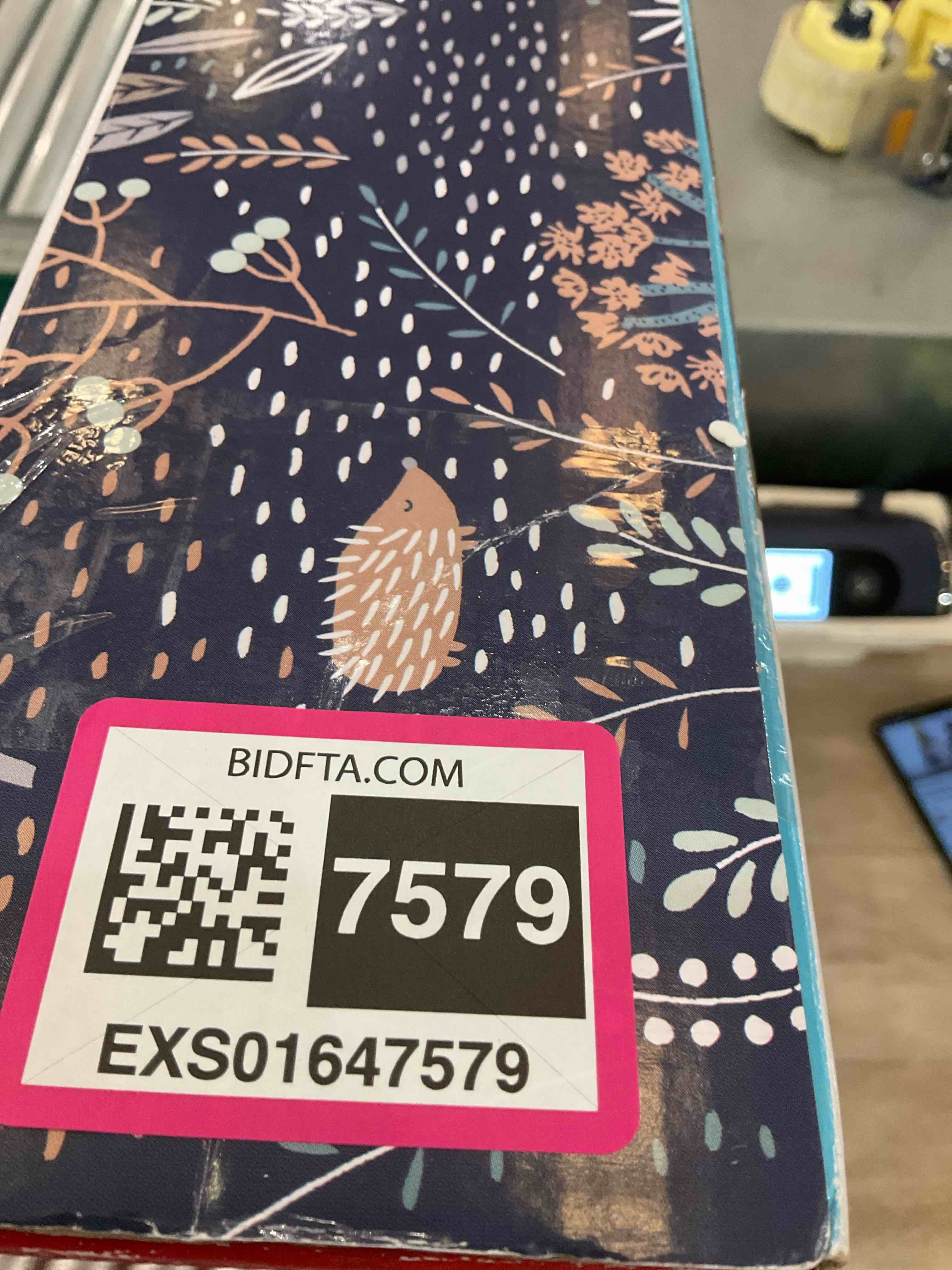 https://s3.amazonaws.com/lotting-images-prod/BargainHunt/EXS01647579_1722352805355.jpeg