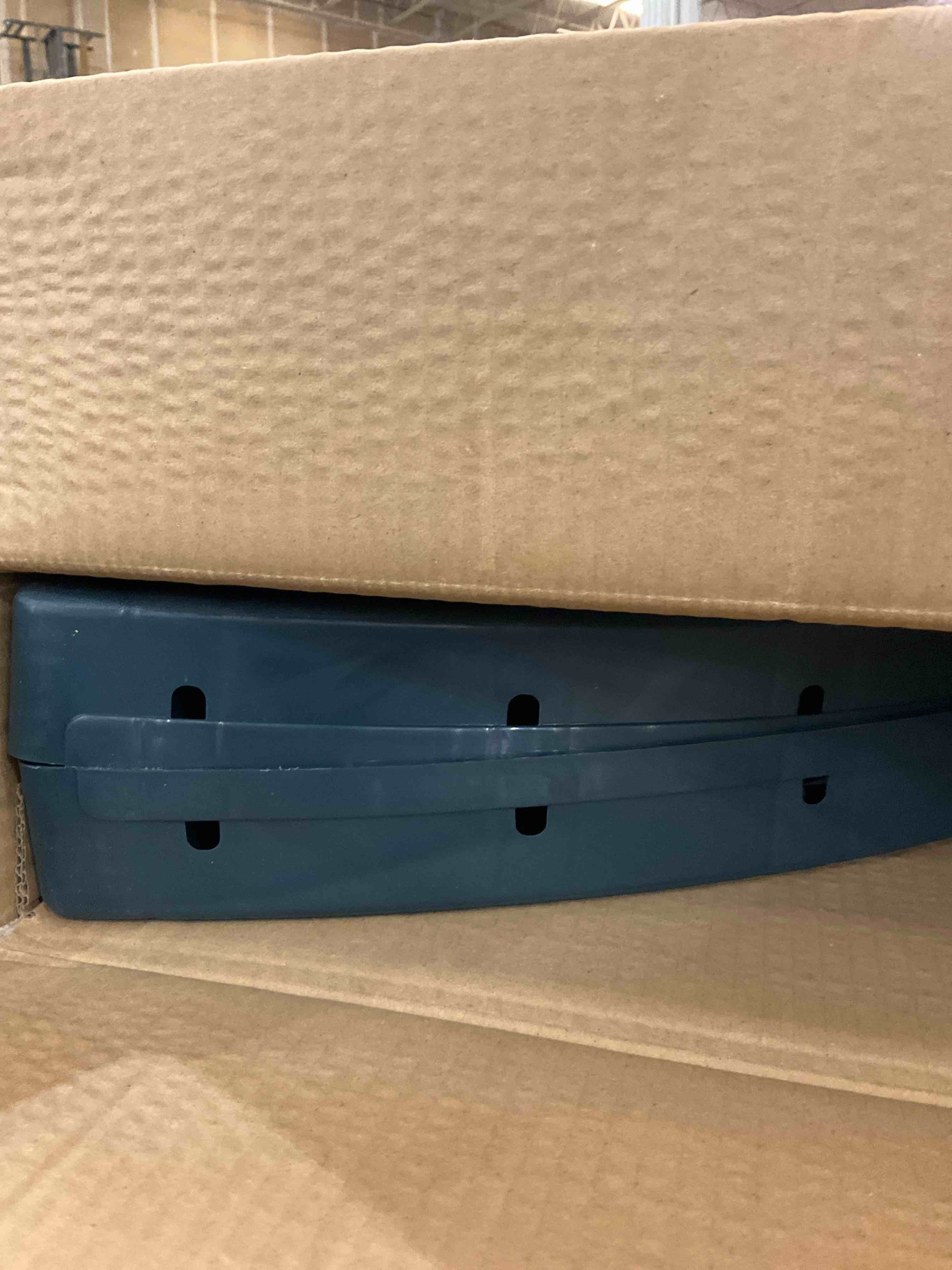 https://s3.amazonaws.com/lotting-images-prod/BargainHunt/EXS01647586_1722353633324.jpeg