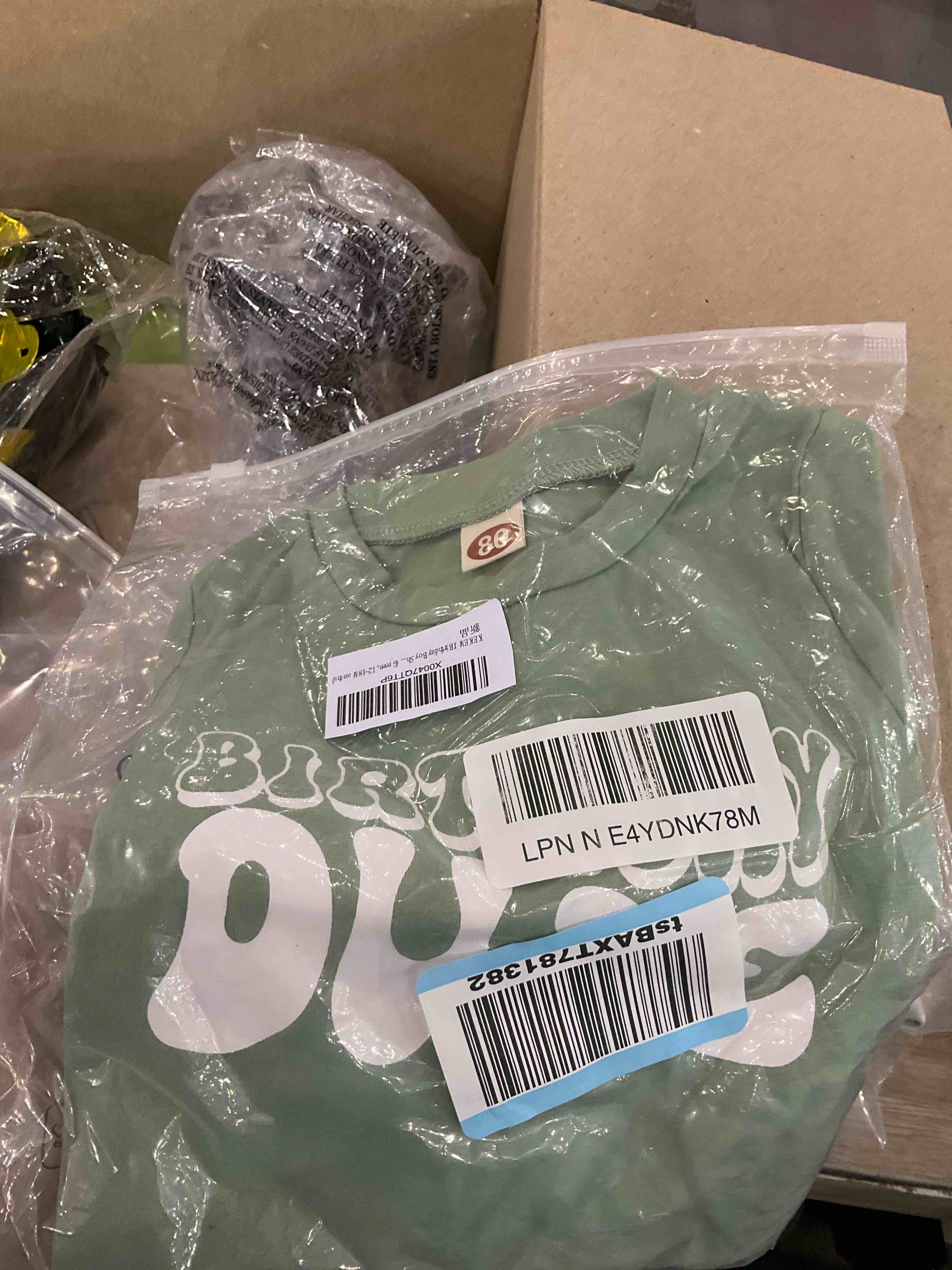 https://s3.amazonaws.com/lotting-images-prod/BargainHunt/EXS01647801_1722598471797.jpeg