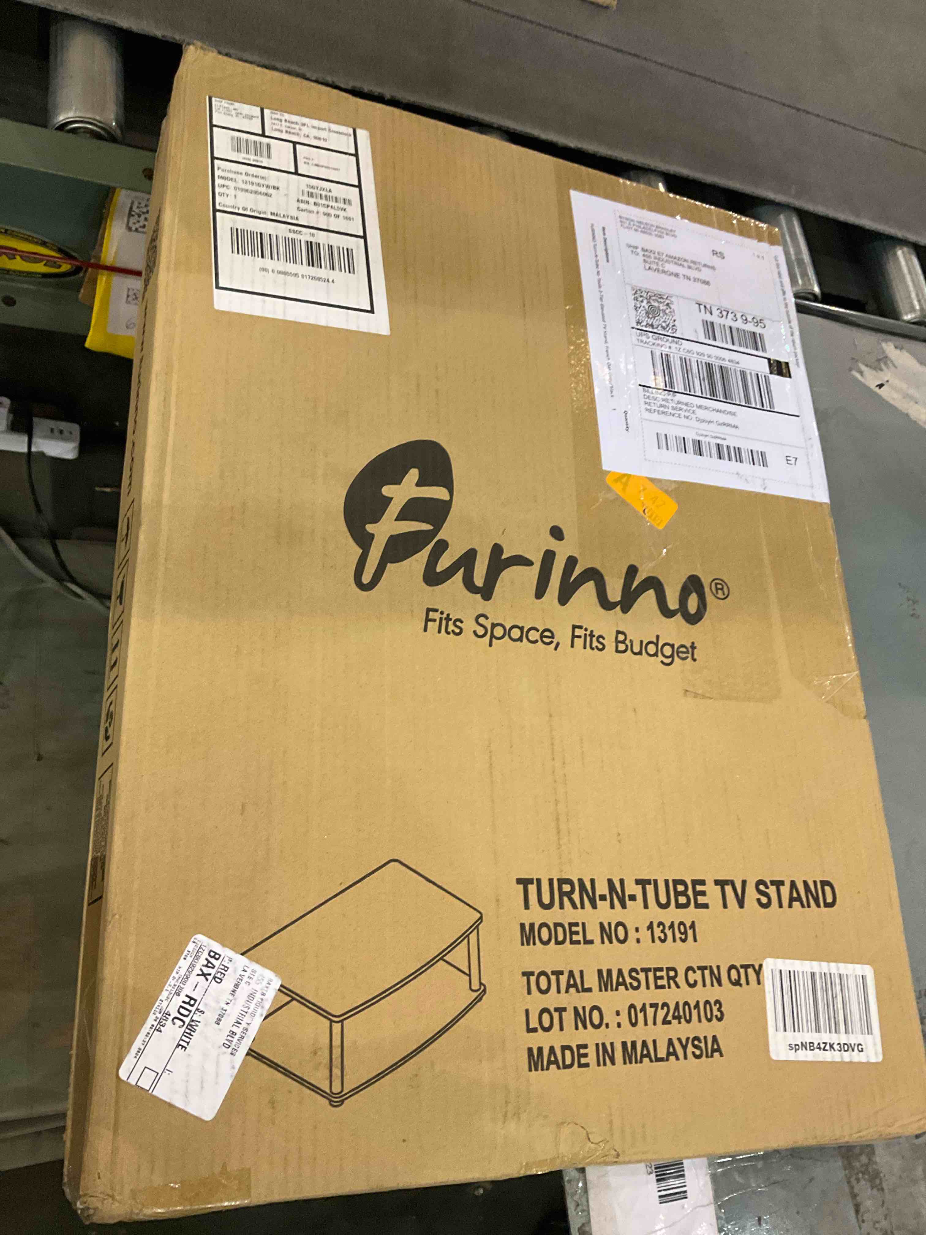 https://s3.amazonaws.com/lotting-images-prod/BargainHunt/EXS01648552_1719923558013.jpeg