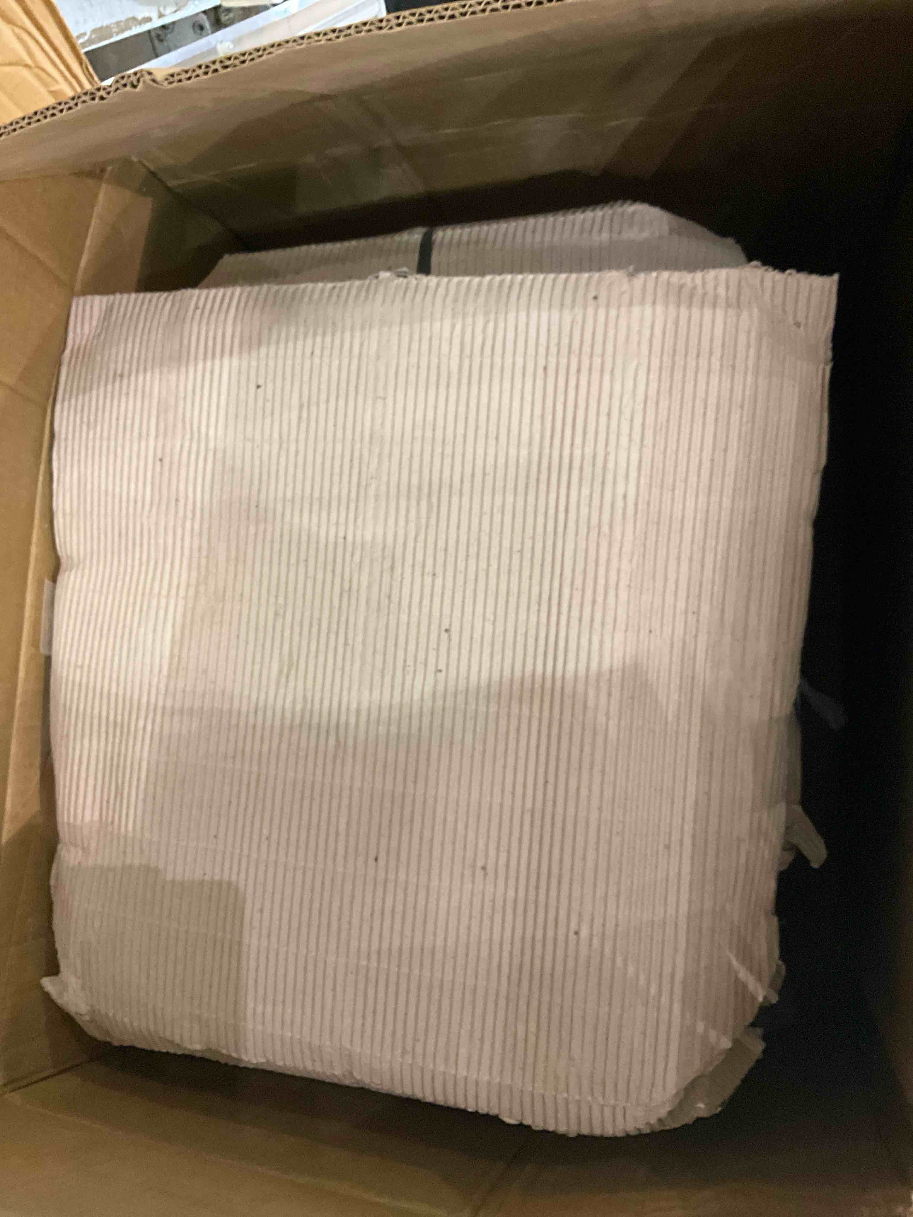 https://s3.amazonaws.com/lotting-images-prod/BargainHunt/EXS01648982_1720614859854.jpeg