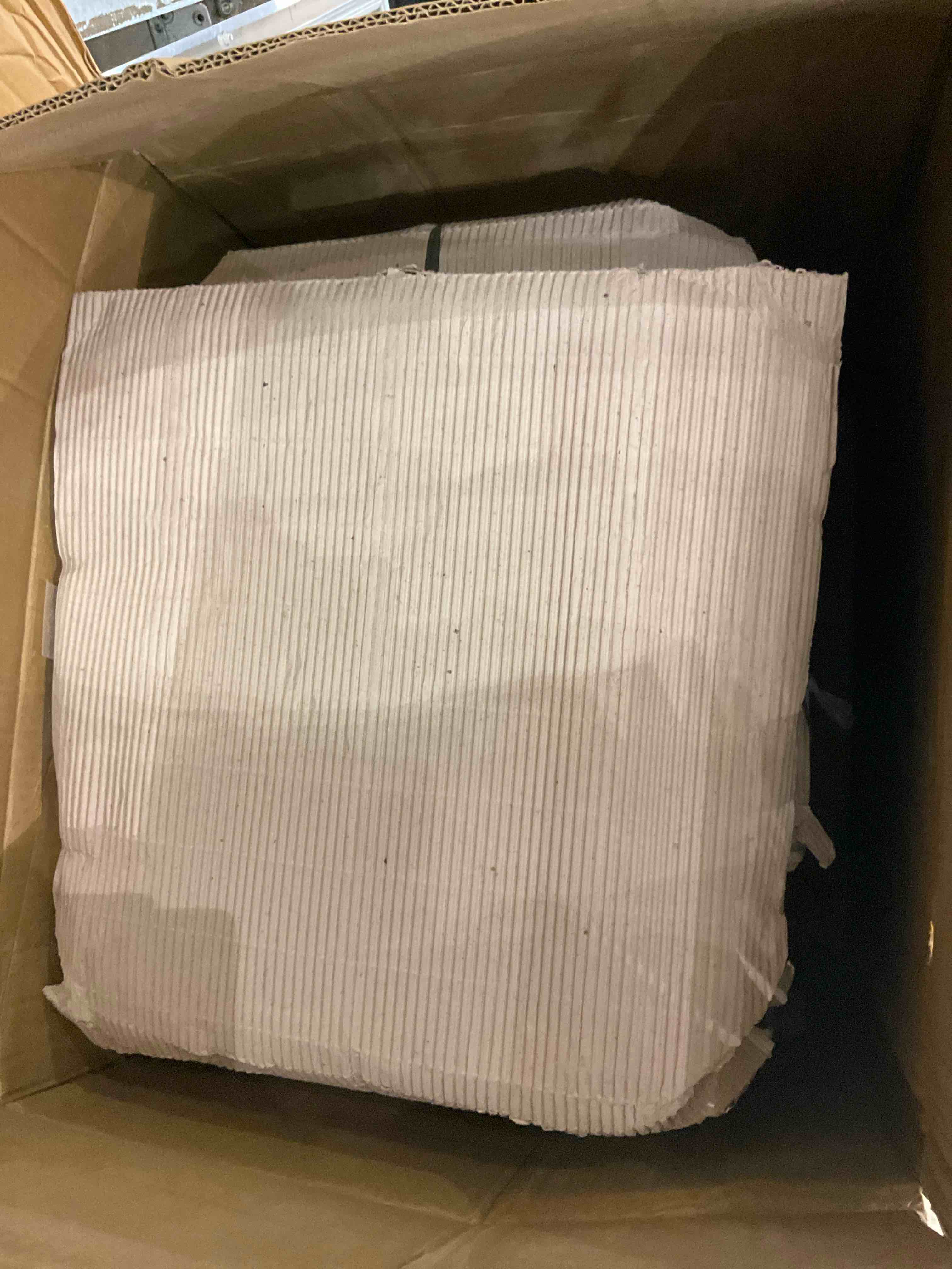 https://s3.amazonaws.com/lotting-images-prod/BargainHunt/EXS01648982_1720614862612.jpeg