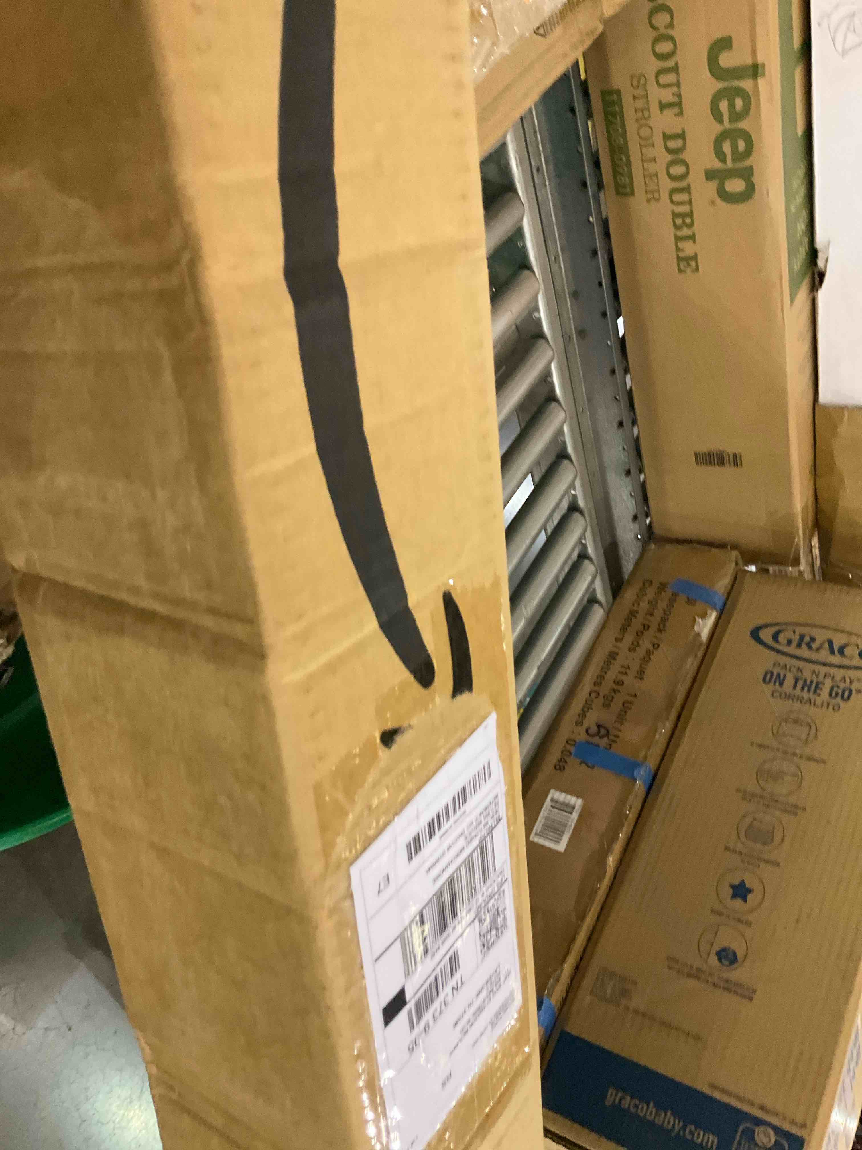 https://s3.amazonaws.com/lotting-images-prod/BargainHunt/EXS01648995_1720620026810.jpeg