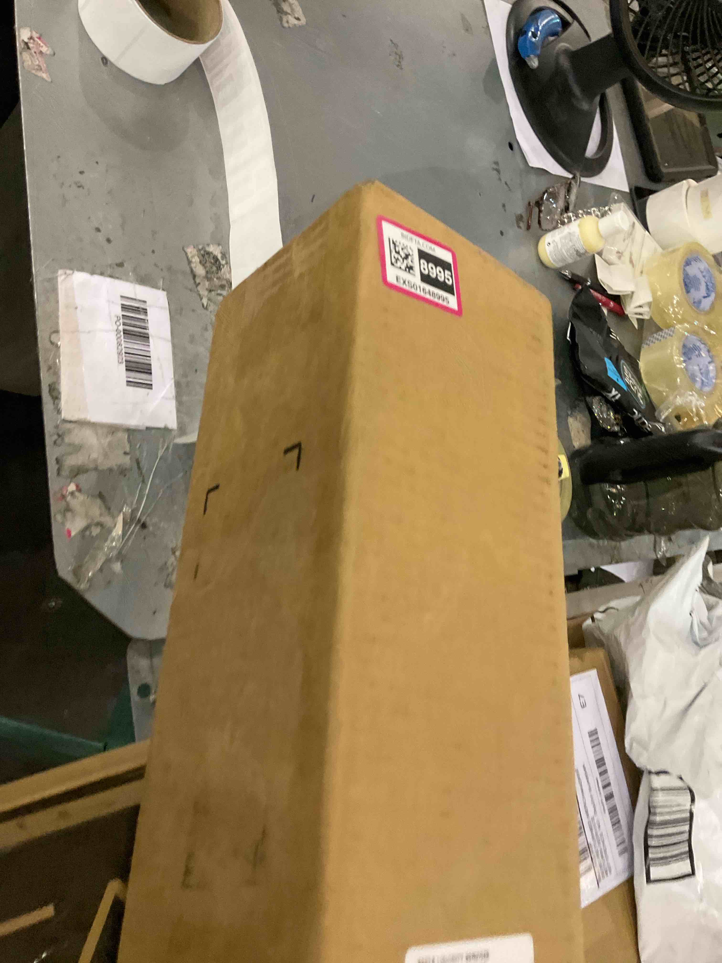 https://s3.amazonaws.com/lotting-images-prod/BargainHunt/EXS01648995_1720620027899.jpeg
