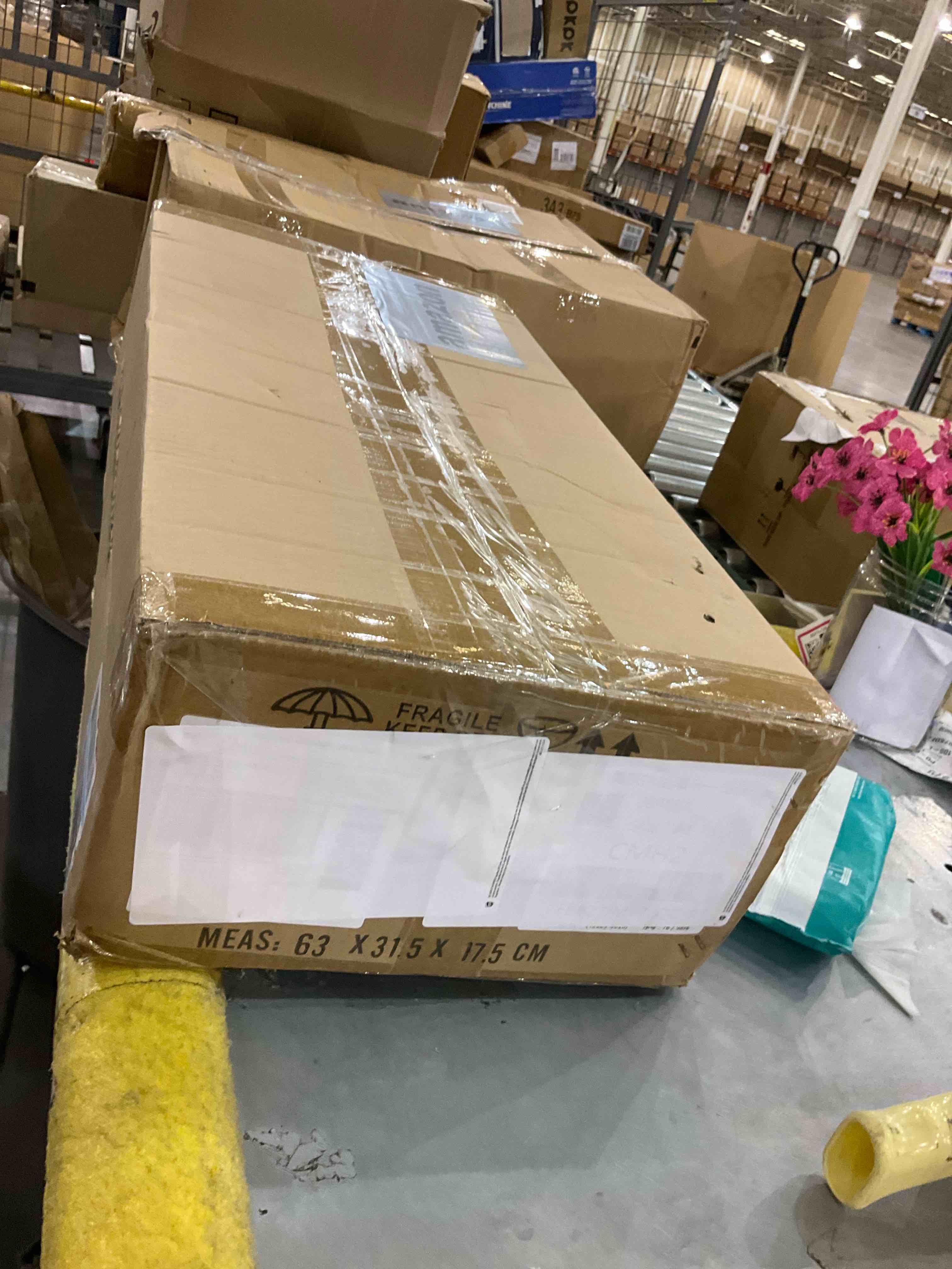 https://s3.amazonaws.com/lotting-images-prod/BargainHunt/EXS01649043_1721654669481.jpeg