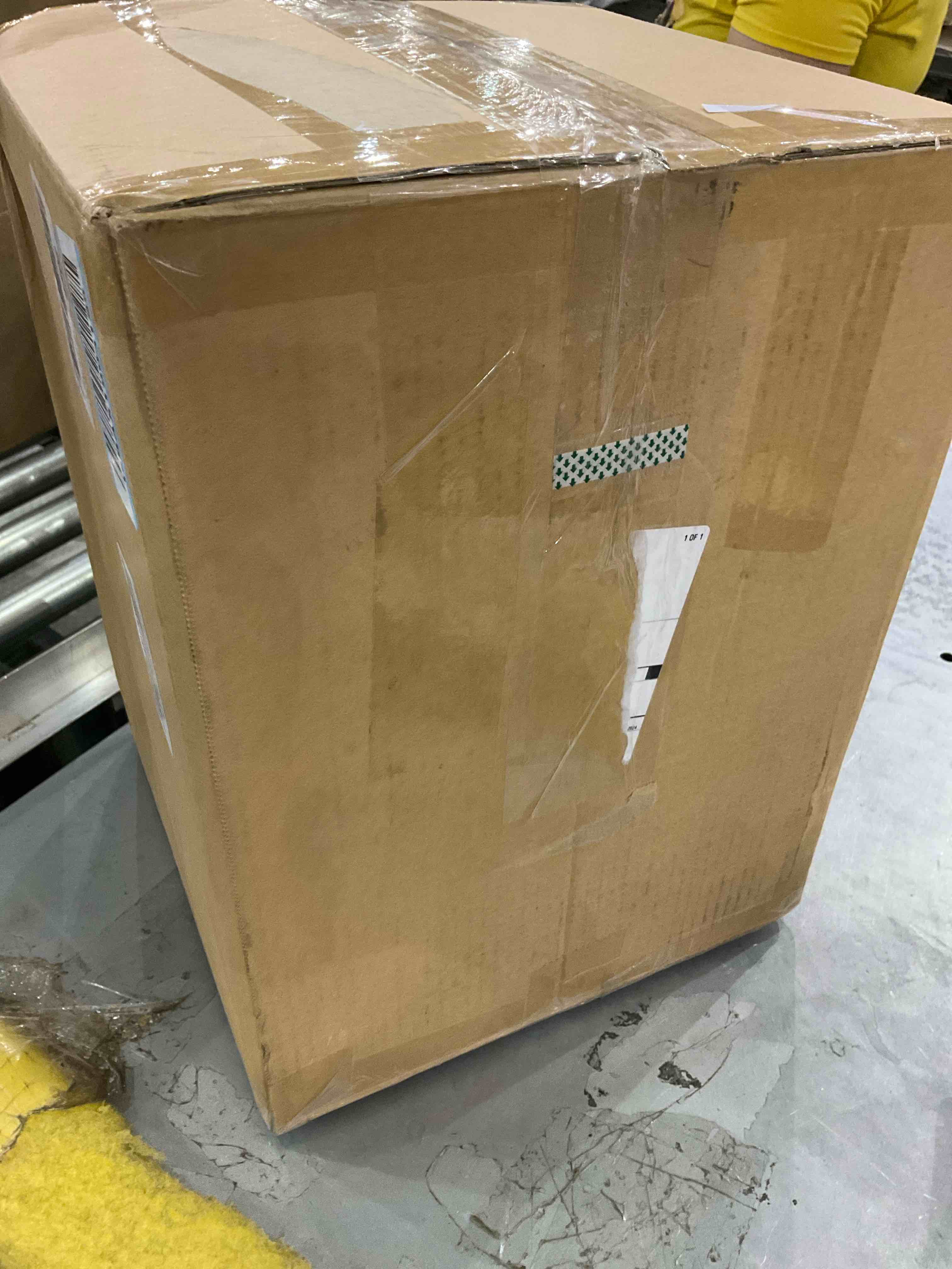 https://s3.amazonaws.com/lotting-images-prod/BargainHunt/EXS01649257_1721743469497.jpeg