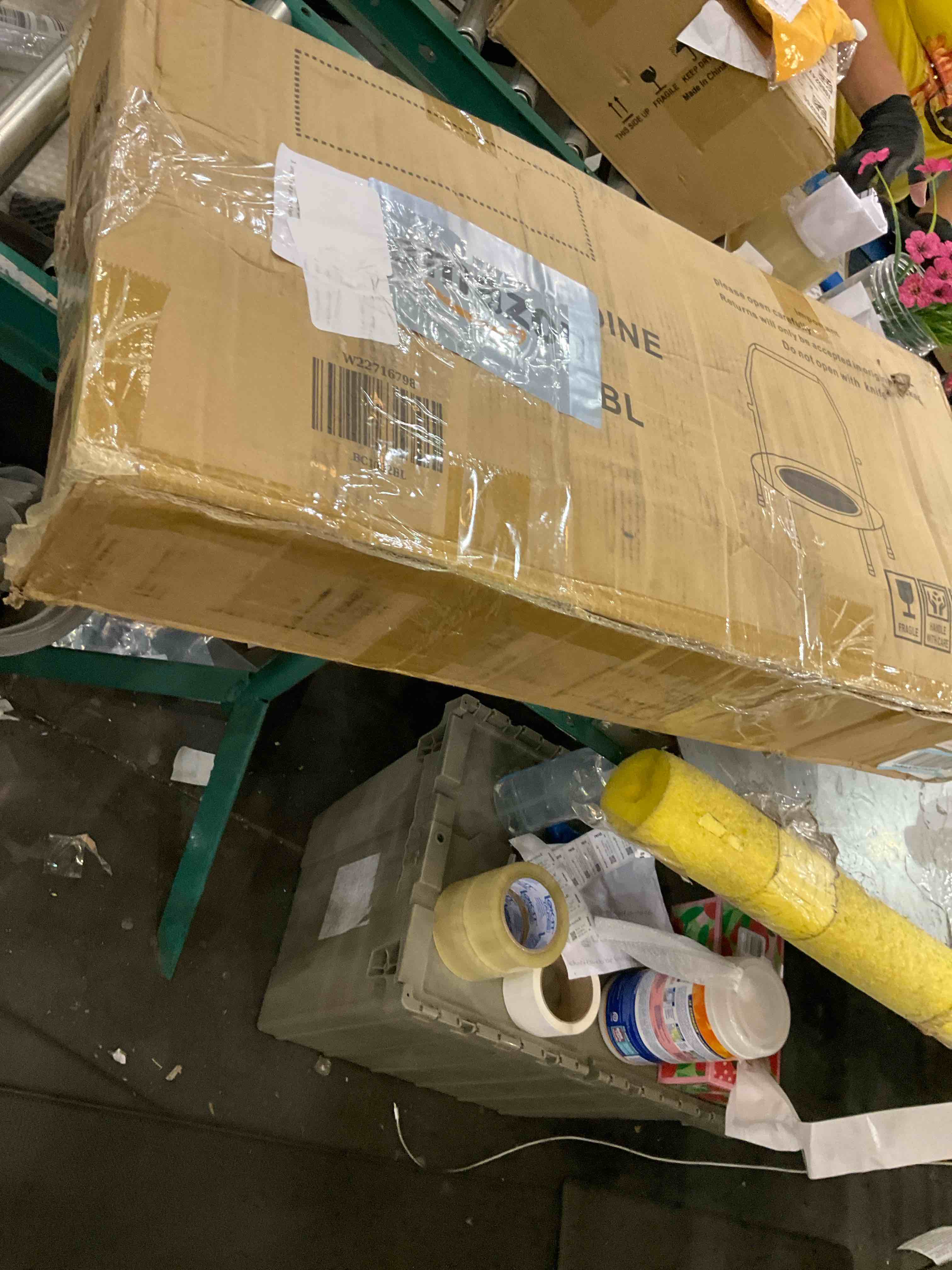 https://s3.amazonaws.com/lotting-images-prod/BargainHunt/EXS01649344_1721756682765.jpeg