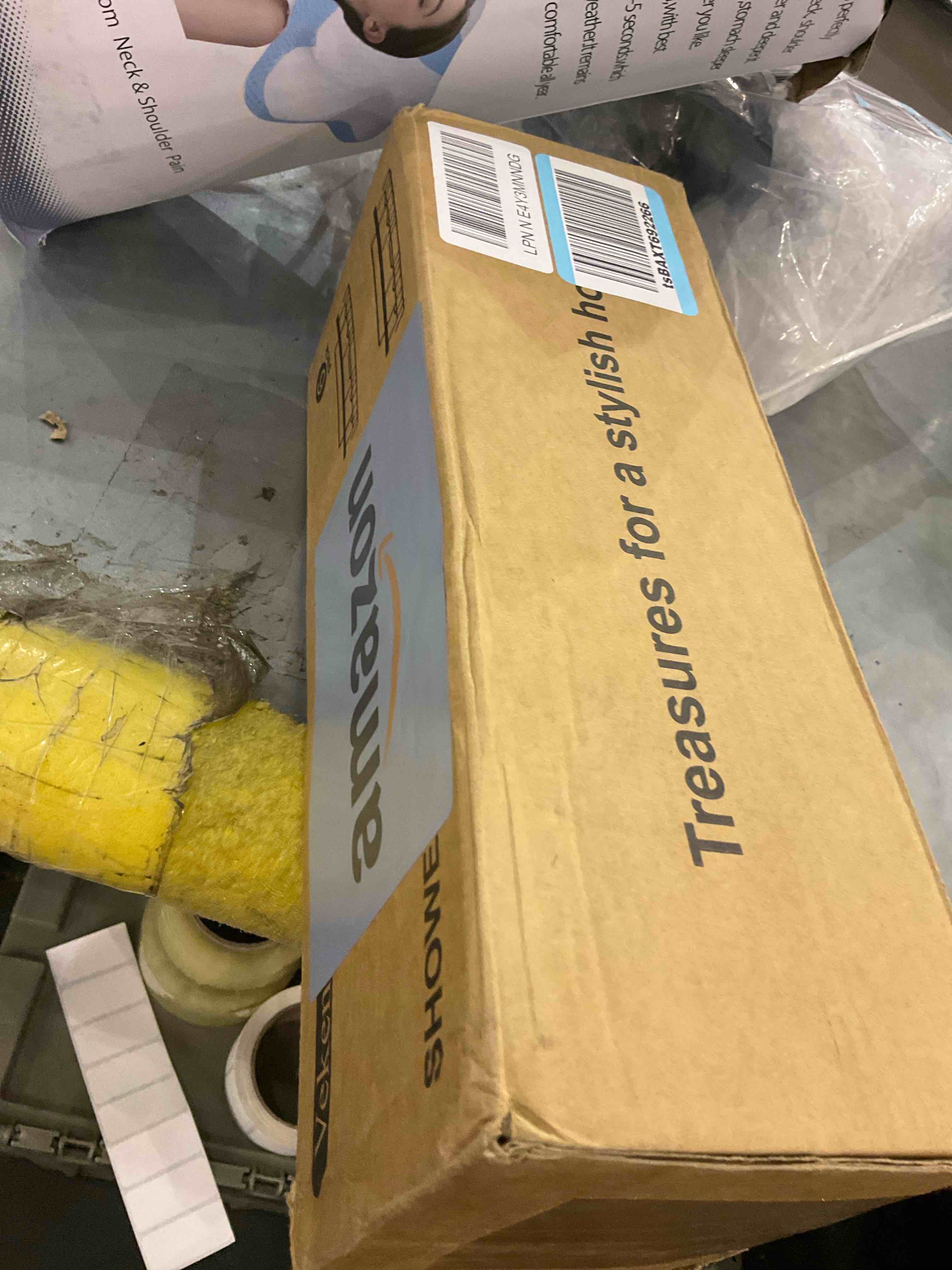 https://s3.amazonaws.com/lotting-images-prod/BargainHunt/EXS01649387_1721823611558.jpeg