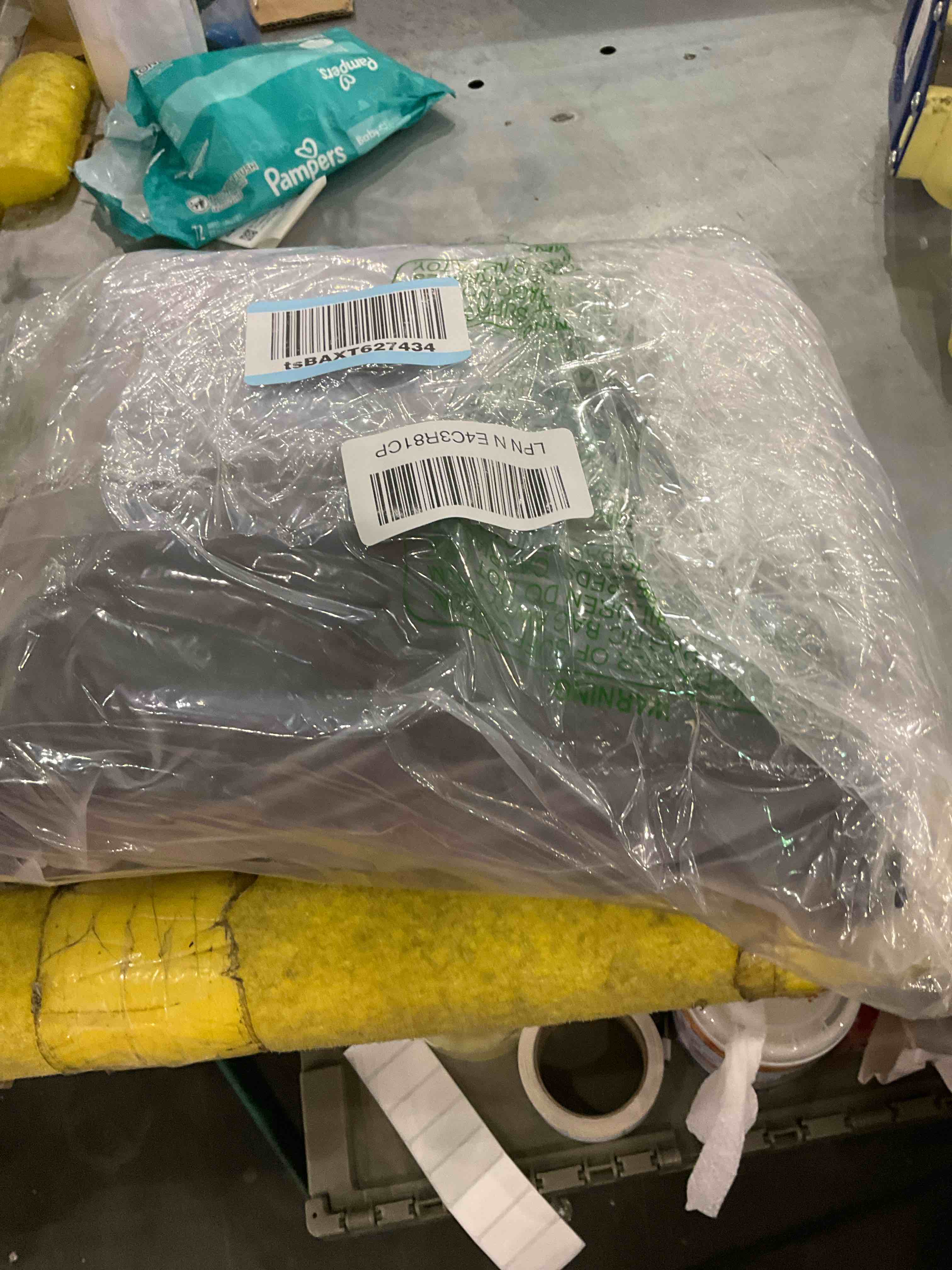https://s3.amazonaws.com/lotting-images-prod/BargainHunt/EXS01649389_1721823757088.jpeg