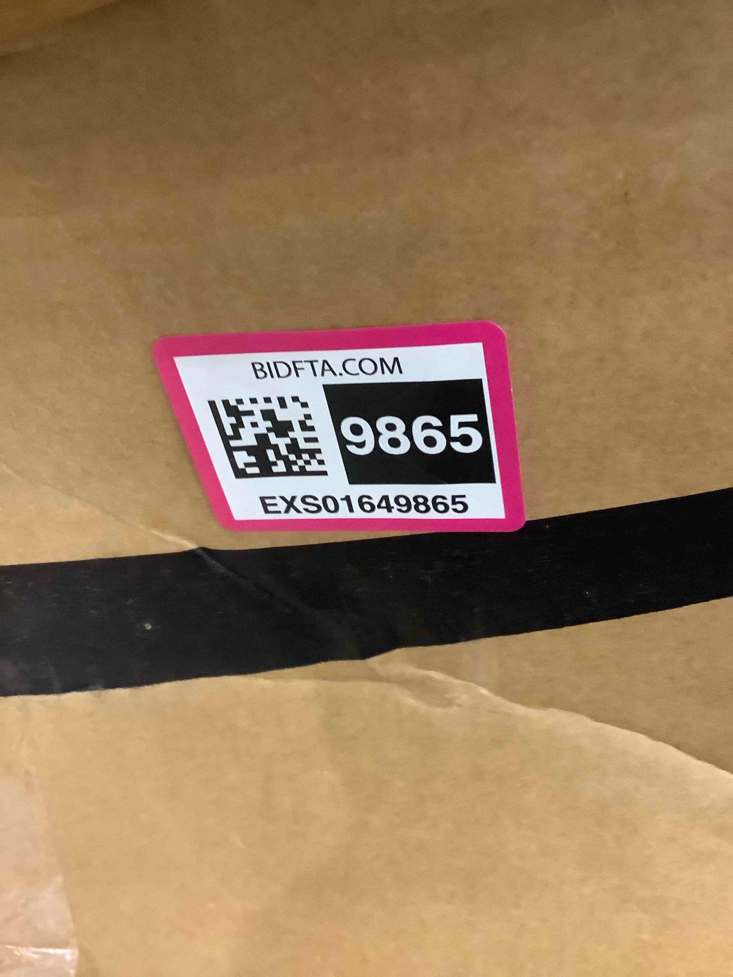 https://s3.amazonaws.com/lotting-images-prod/BargainHunt/EXS01649865_1722273082814.jpeg
