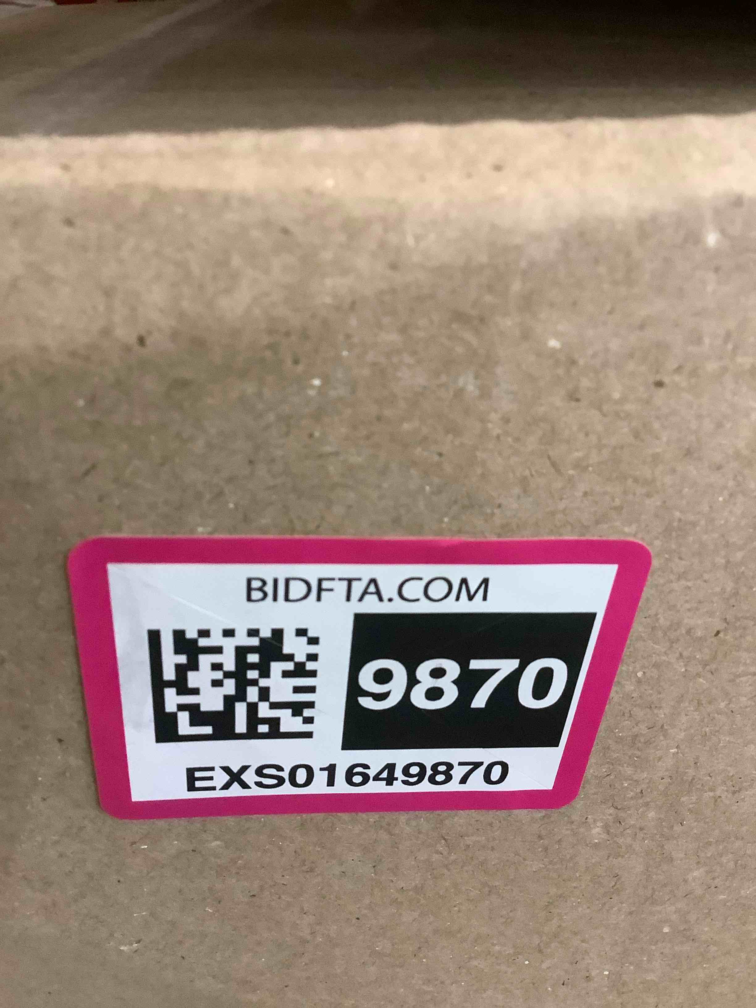 https://s3.amazonaws.com/lotting-images-prod/BargainHunt/EXS01649870_1722273755258.jpeg