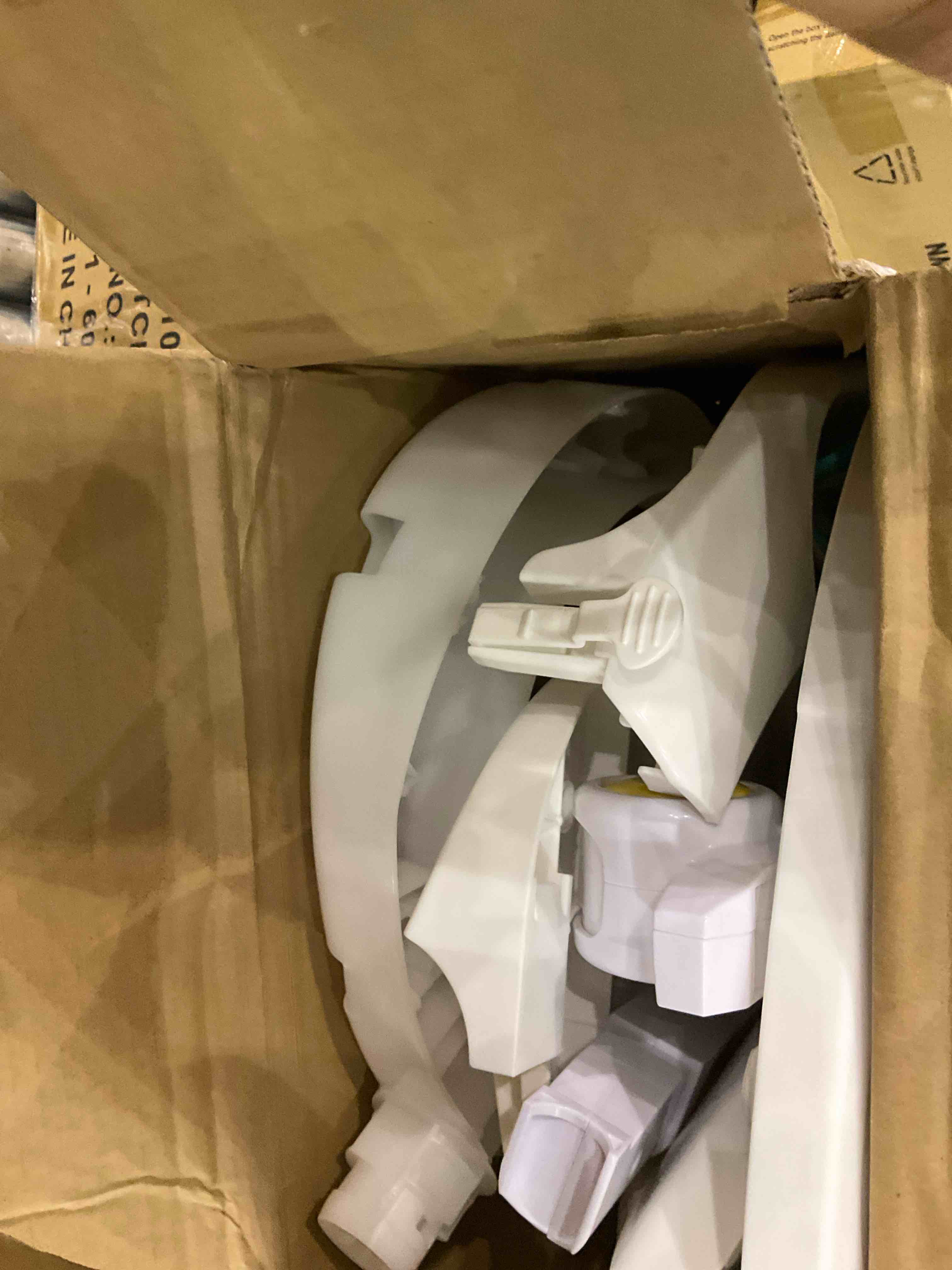 https://s3.amazonaws.com/lotting-images-prod/BargainHunt/EXS01650015_1721735471323.jpeg