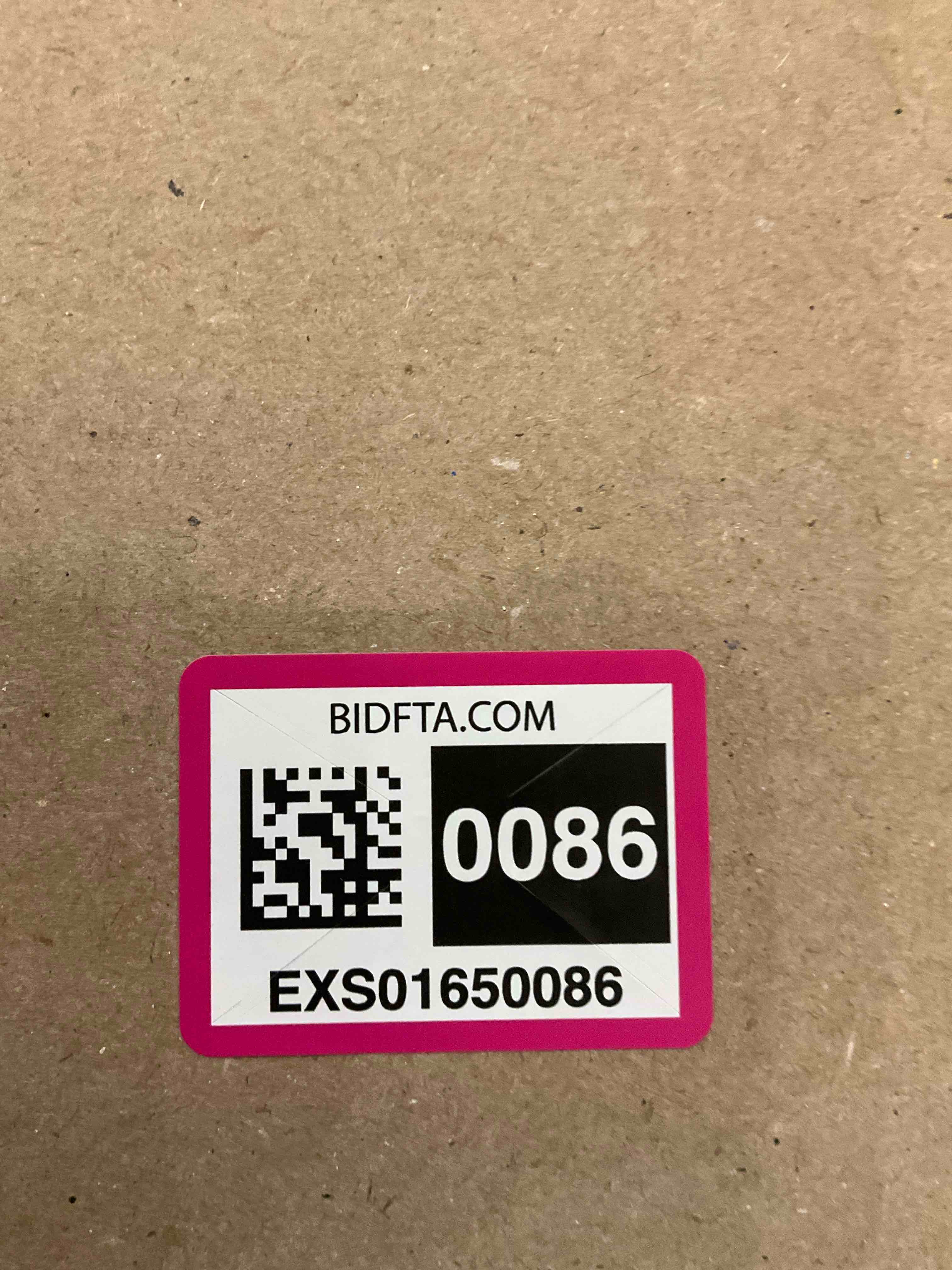 https://s3.amazonaws.com/lotting-images-prod/BargainHunt/EXS01650086_1721755854473.jpeg