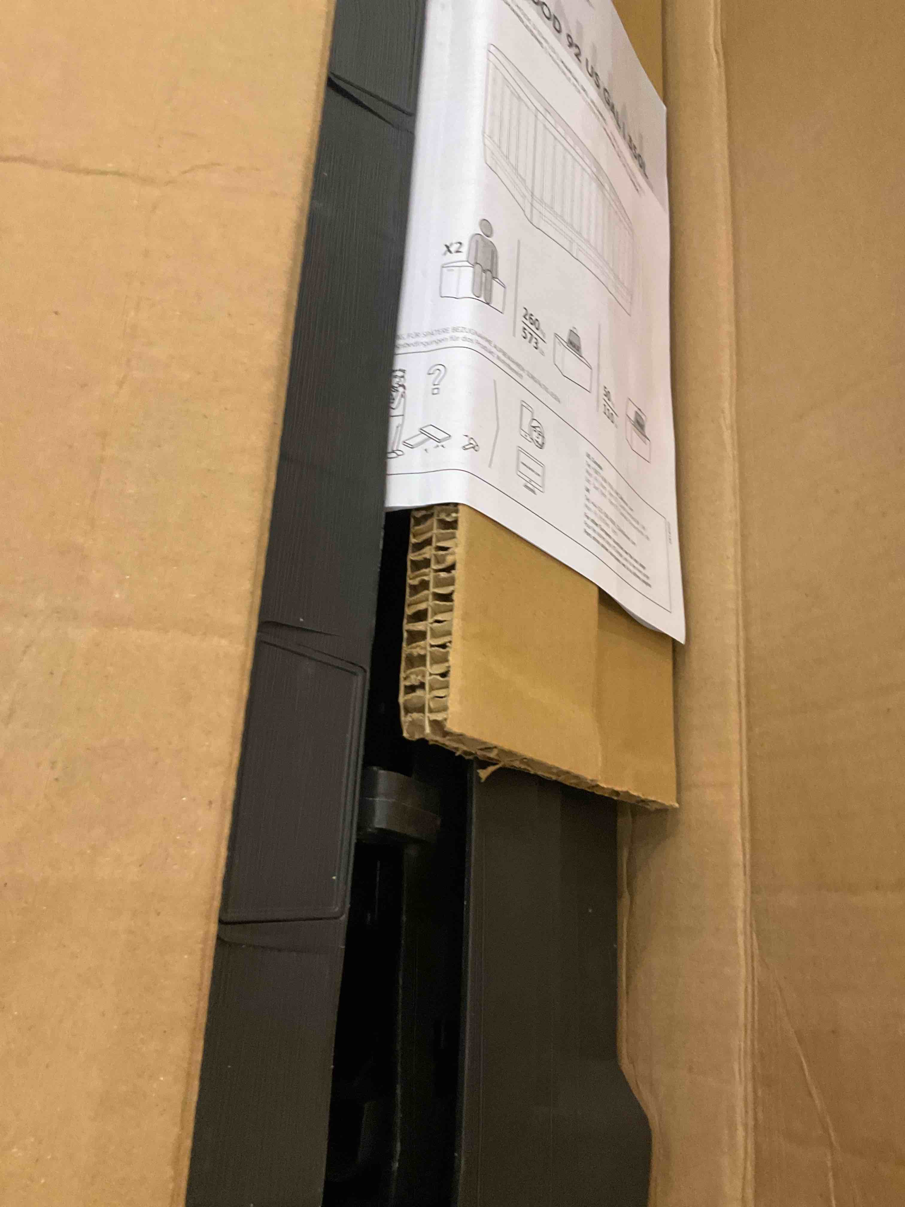https://s3.amazonaws.com/lotting-images-prod/BargainHunt/EXS01650133_1721834150261.jpeg