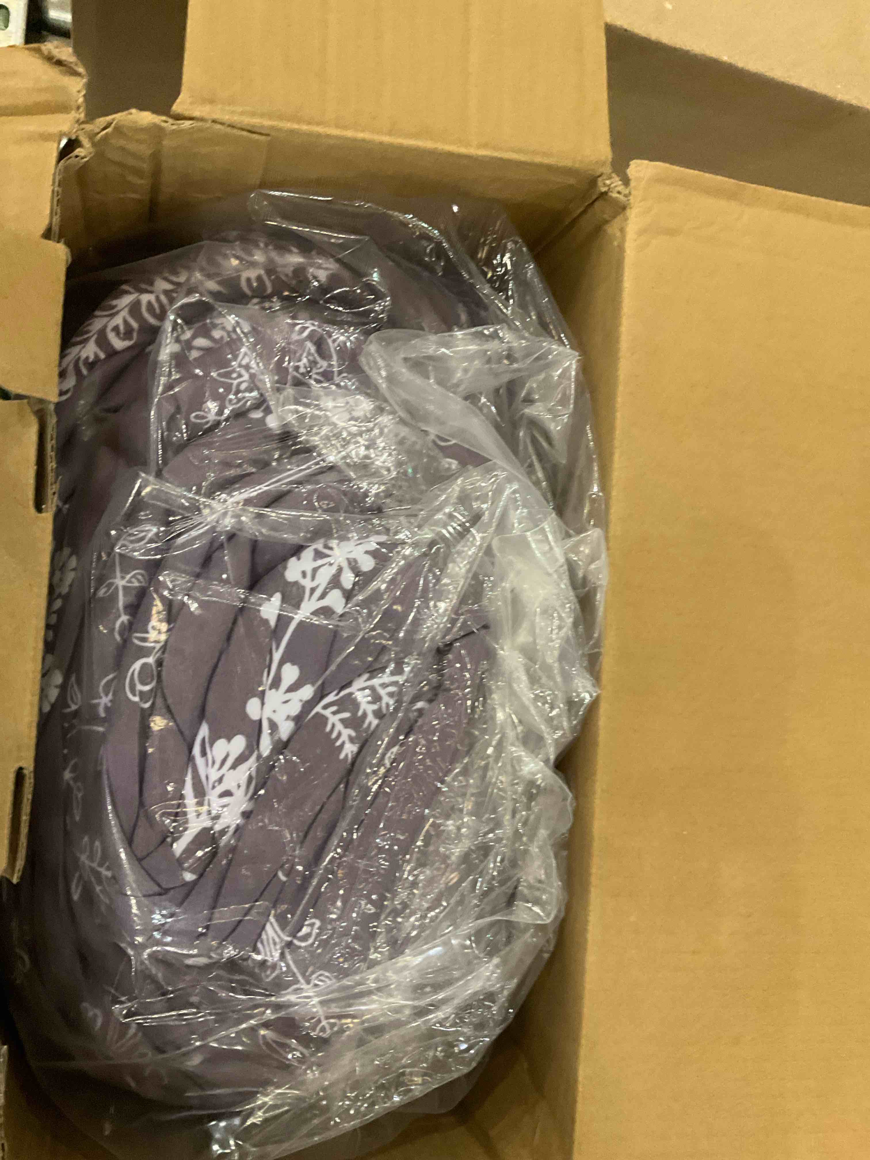 https://s3.amazonaws.com/lotting-images-prod/BargainHunt/EXS01650144_1721839358581.jpeg
