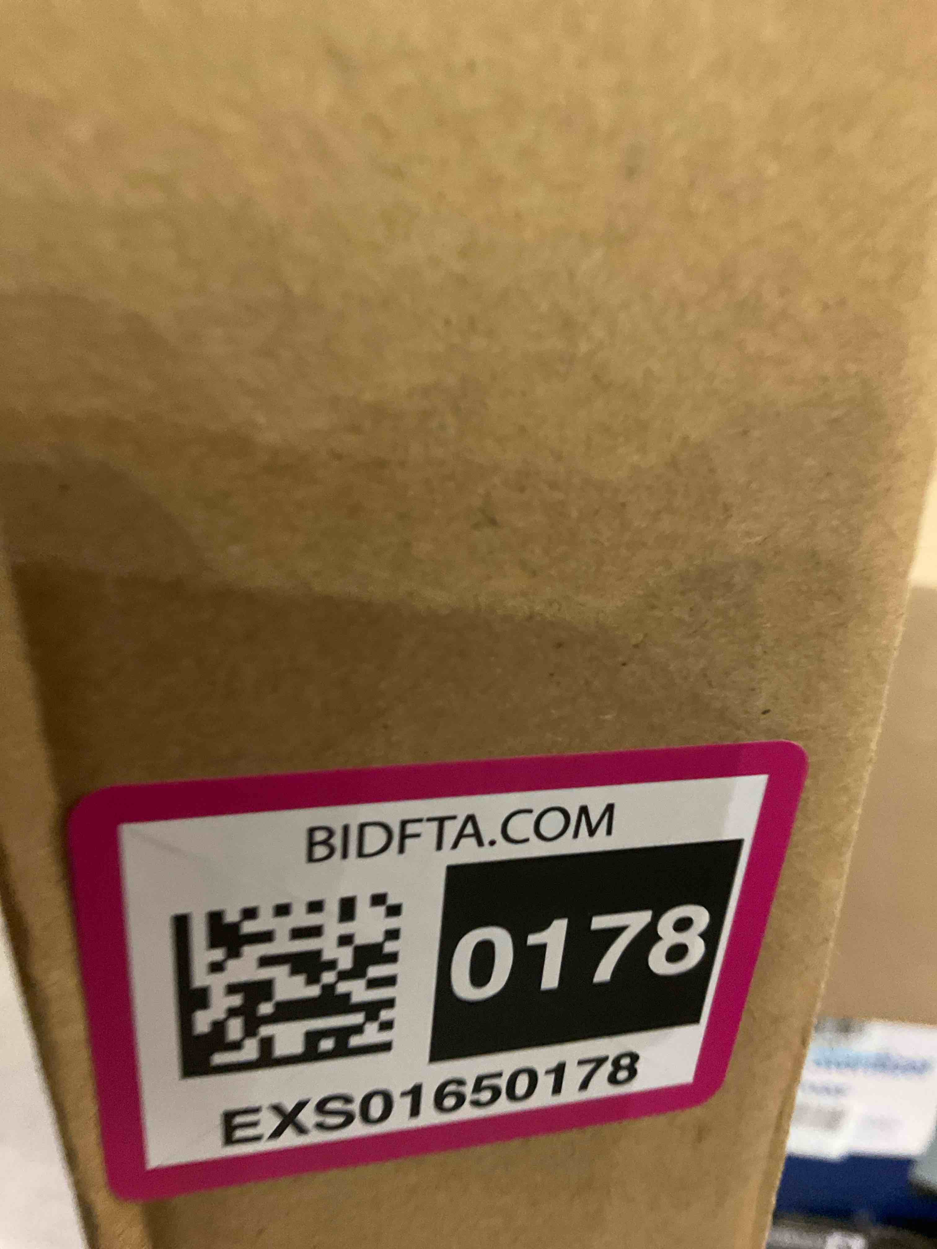 https://s3.amazonaws.com/lotting-images-prod/BargainHunt/EXS01650178_1721846413511.jpeg