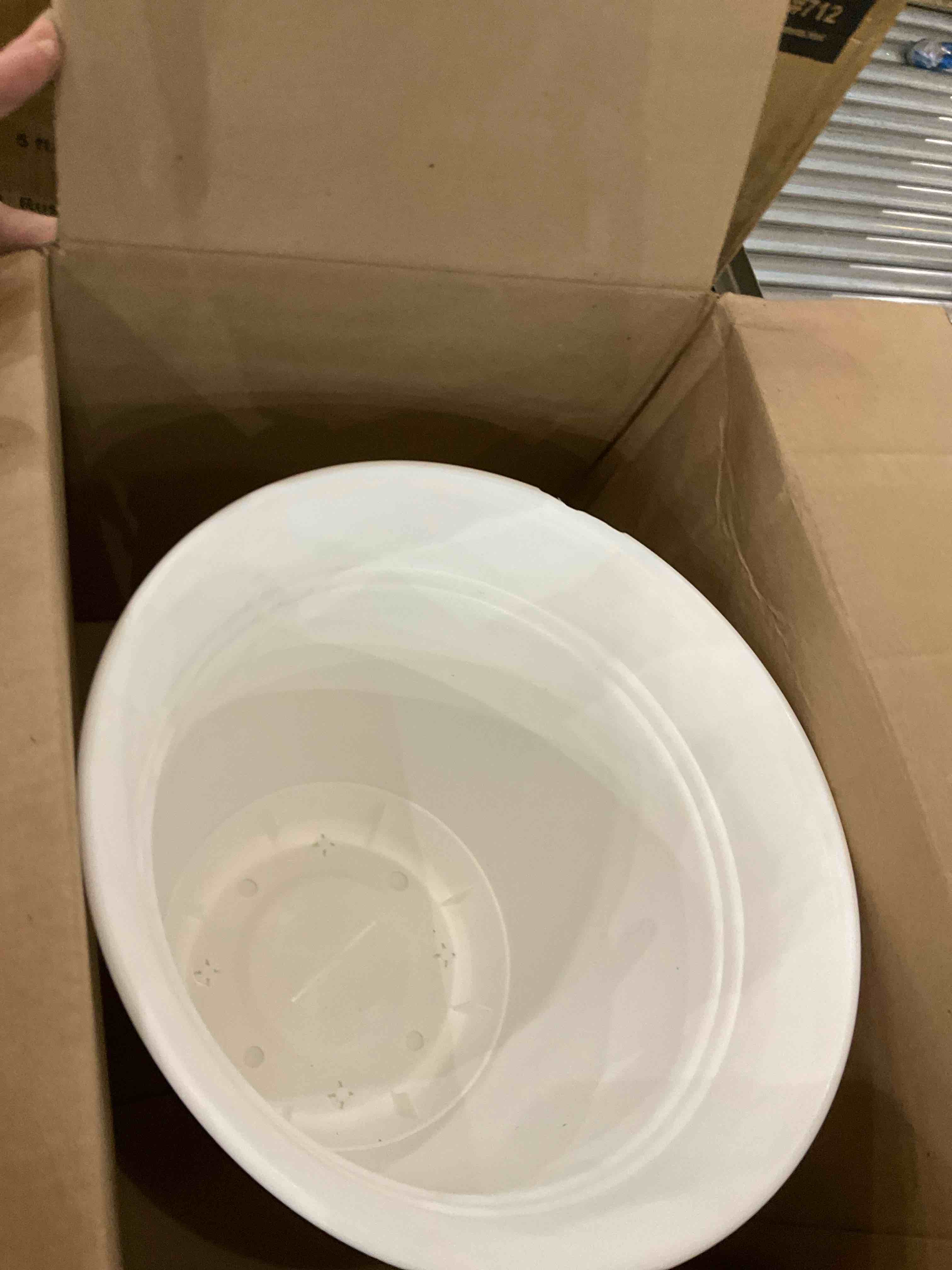 https://s3.amazonaws.com/lotting-images-prod/BargainHunt/EXS01650392_1722262703921.jpeg