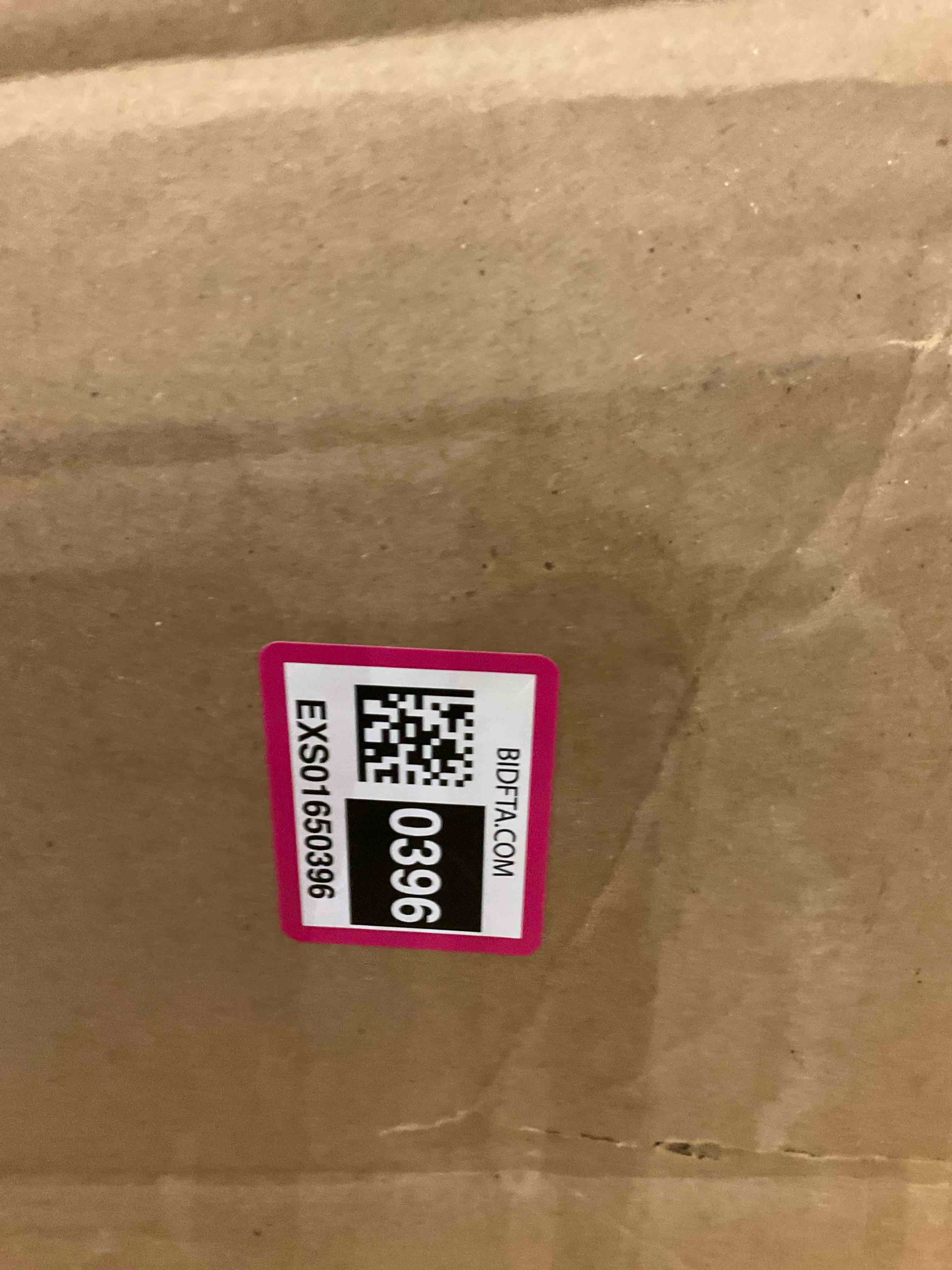 https://s3.amazonaws.com/lotting-images-prod/BargainHunt/EXS01650396_1722264024770.jpeg
