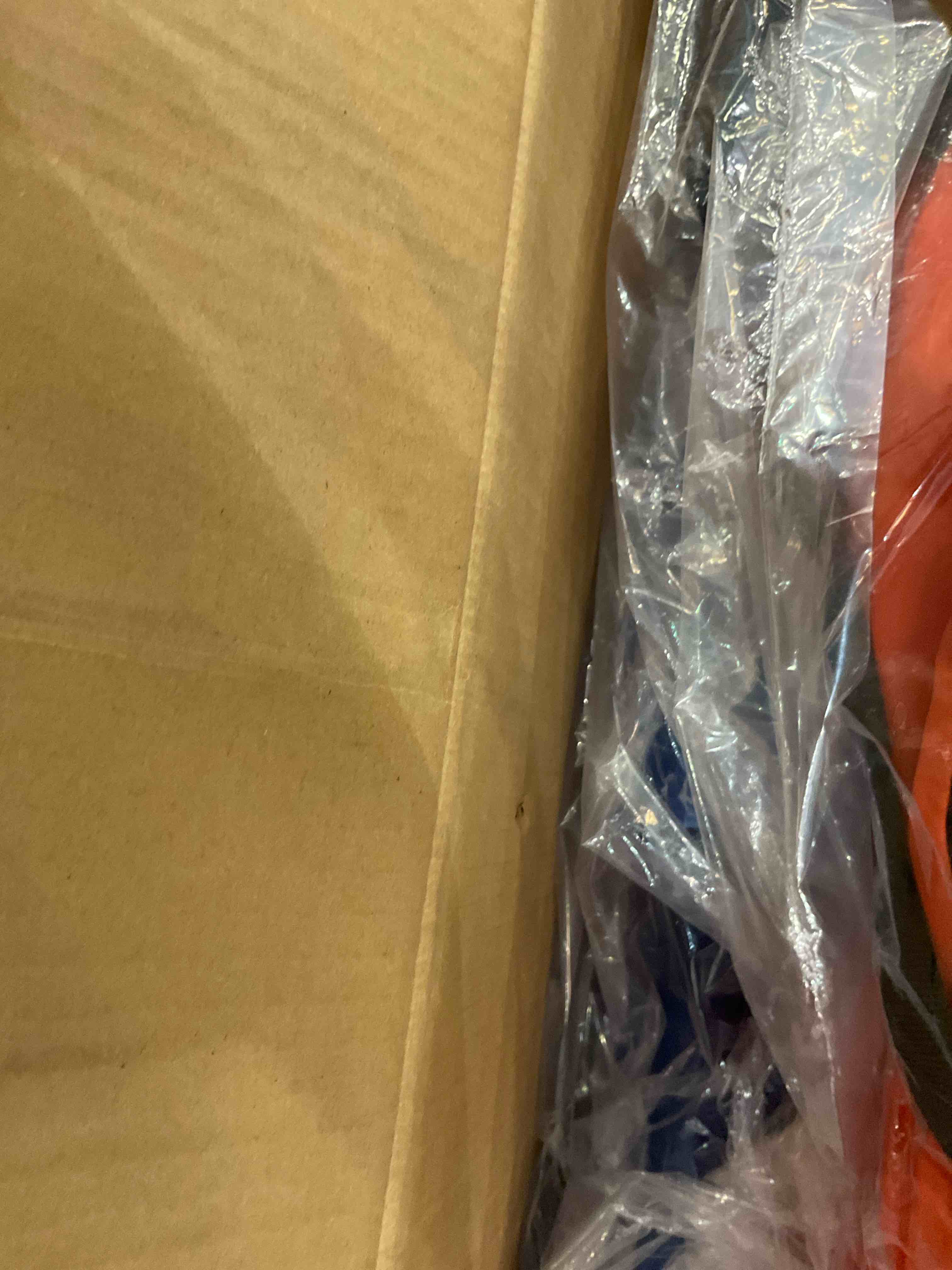 https://s3.amazonaws.com/lotting-images-prod/BargainHunt/EXS01650487_1722350076566.jpeg