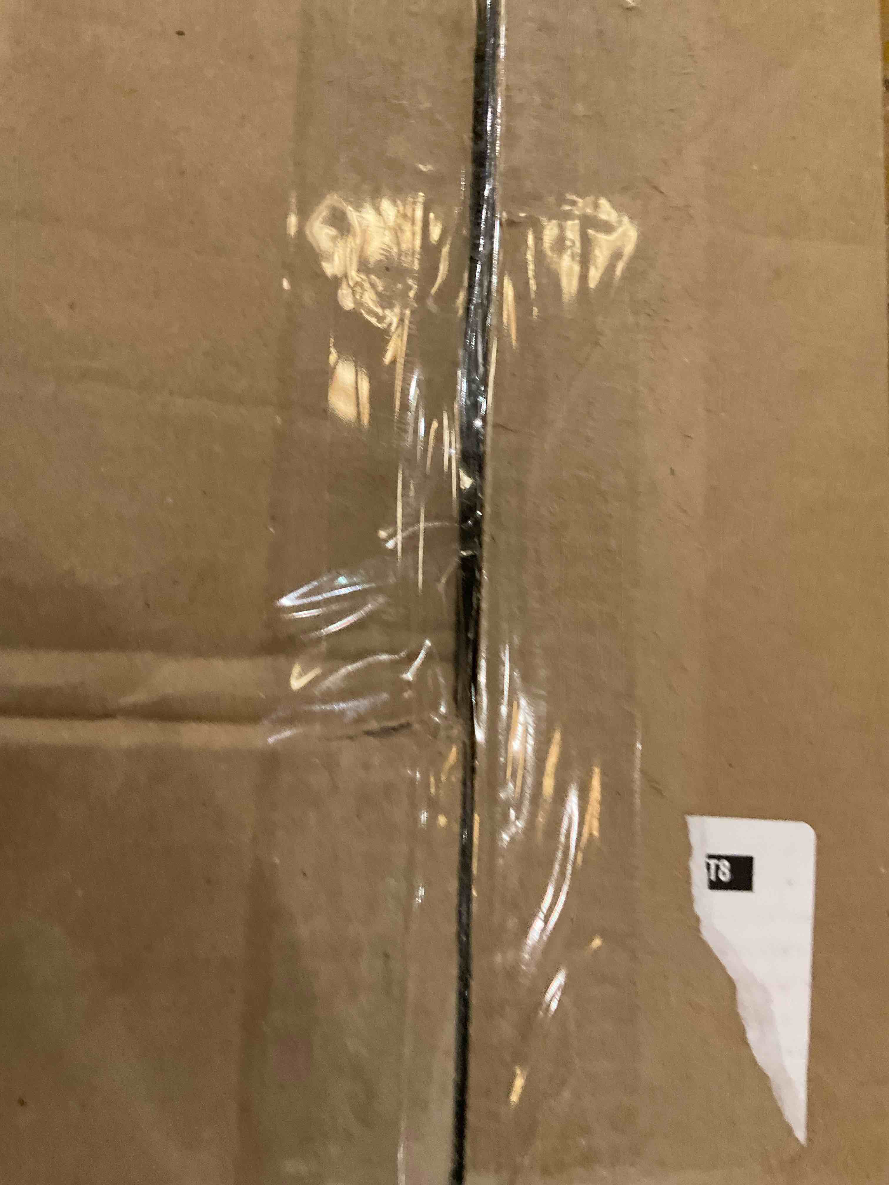https://s3.amazonaws.com/lotting-images-prod/BargainHunt/EXS01650496_1722351942974.jpeg