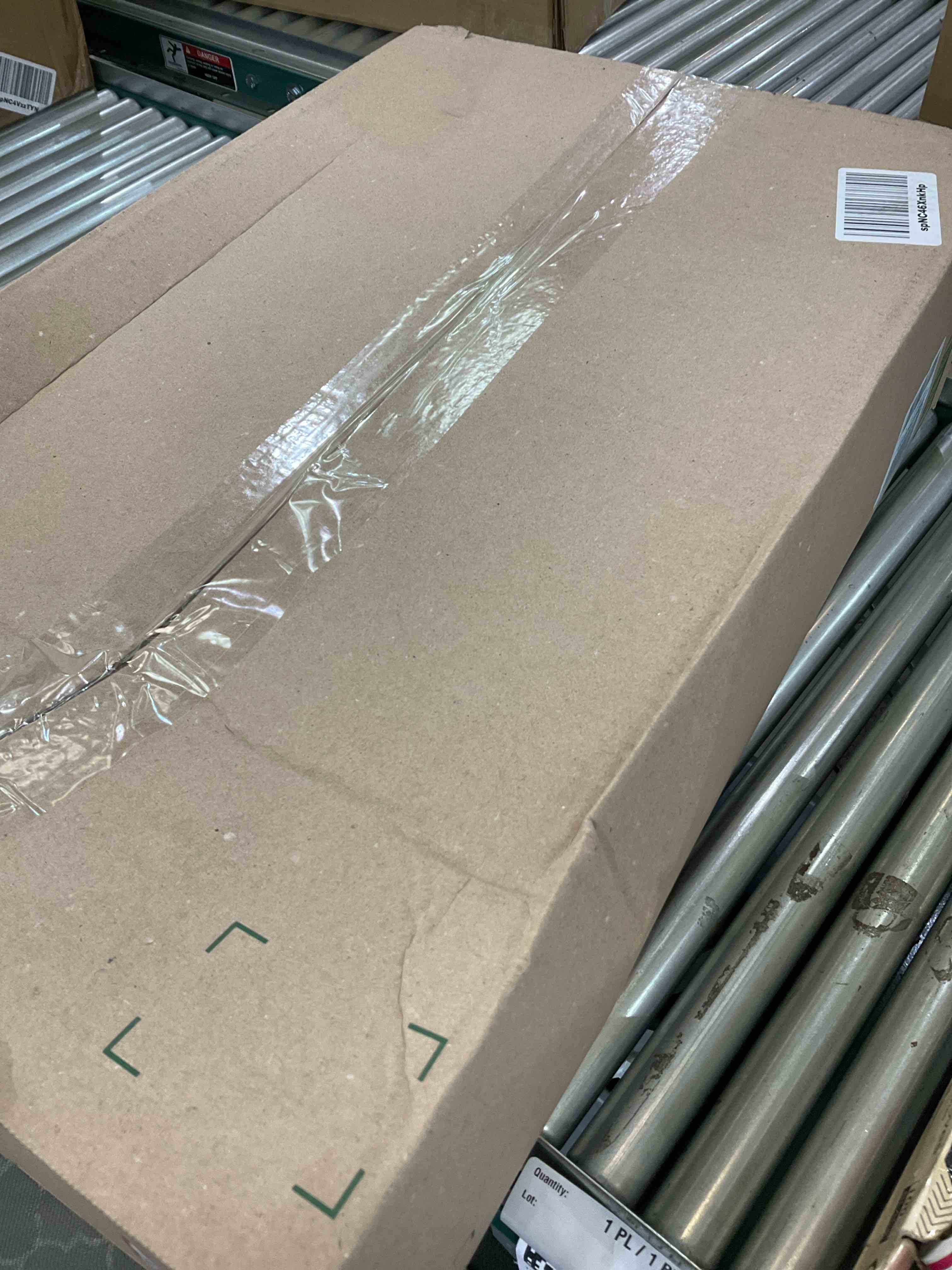 https://s3.amazonaws.com/lotting-images-prod/BargainHunt/EXS01650527_1719860689435.jpeg