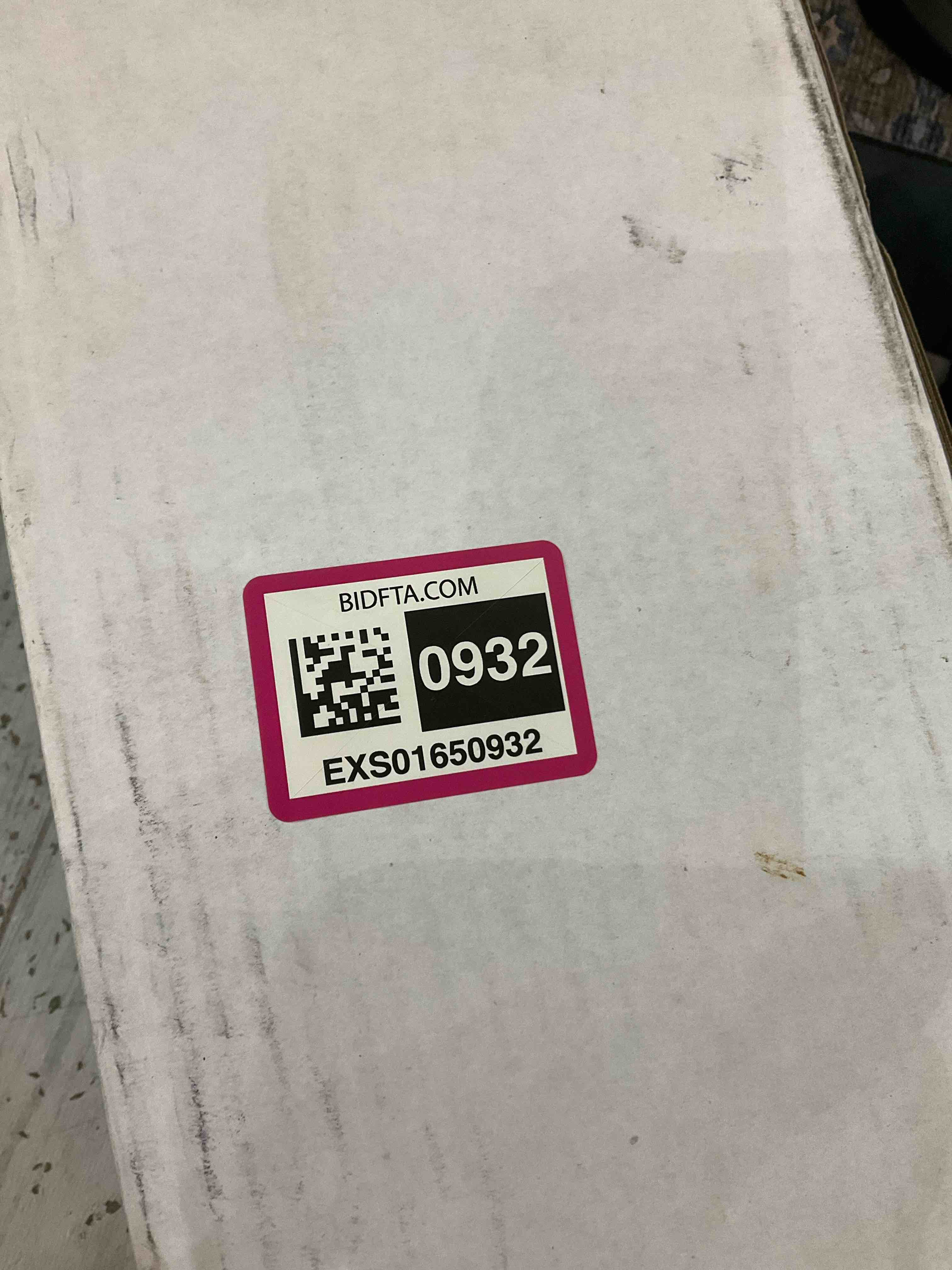 https://s3.amazonaws.com/lotting-images-prod/BargainHunt/EXS01650932_1720614546810.jpeg
