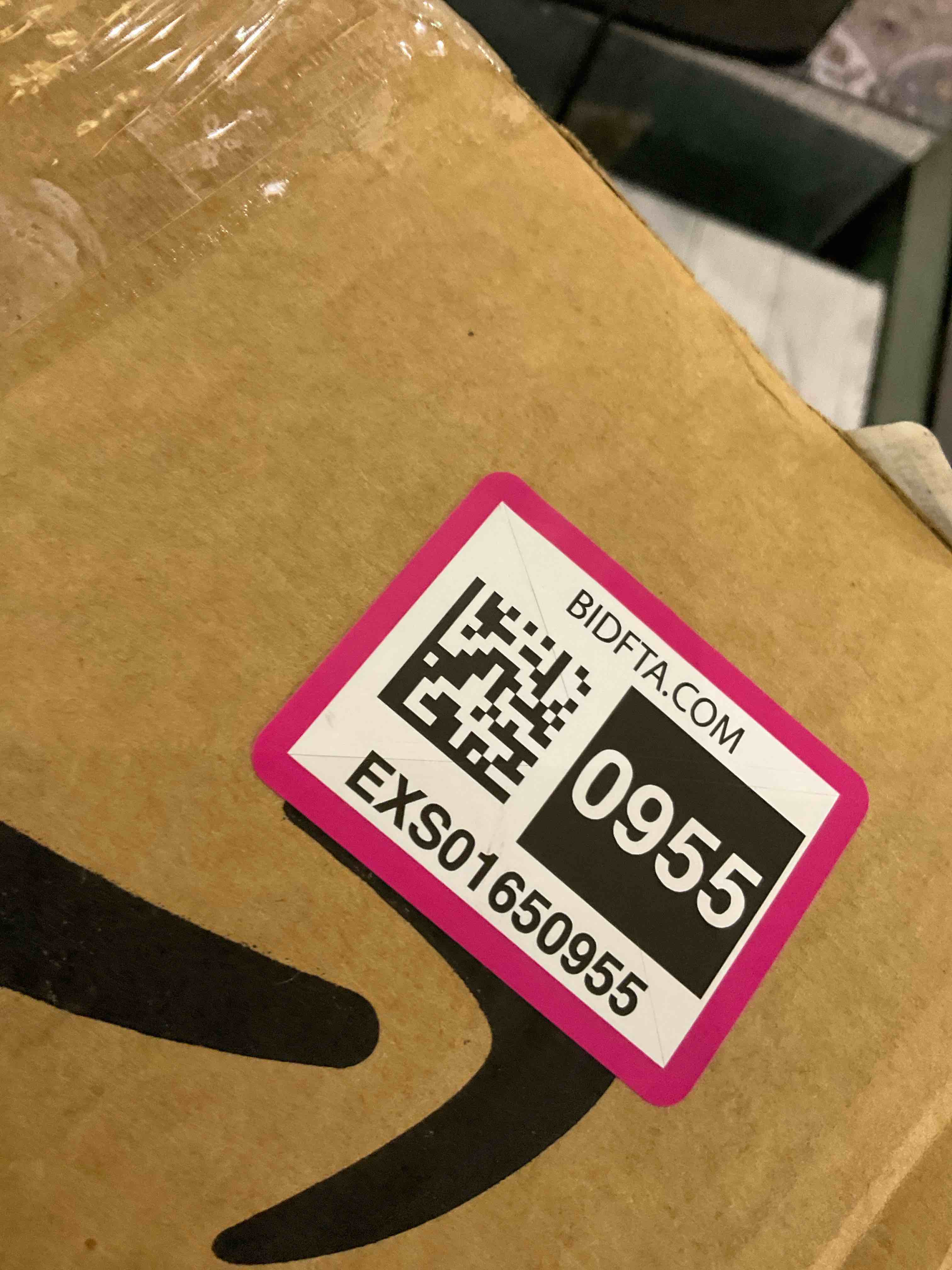 https://s3.amazonaws.com/lotting-images-prod/BargainHunt/EXS01650955_1720621362374.jpeg