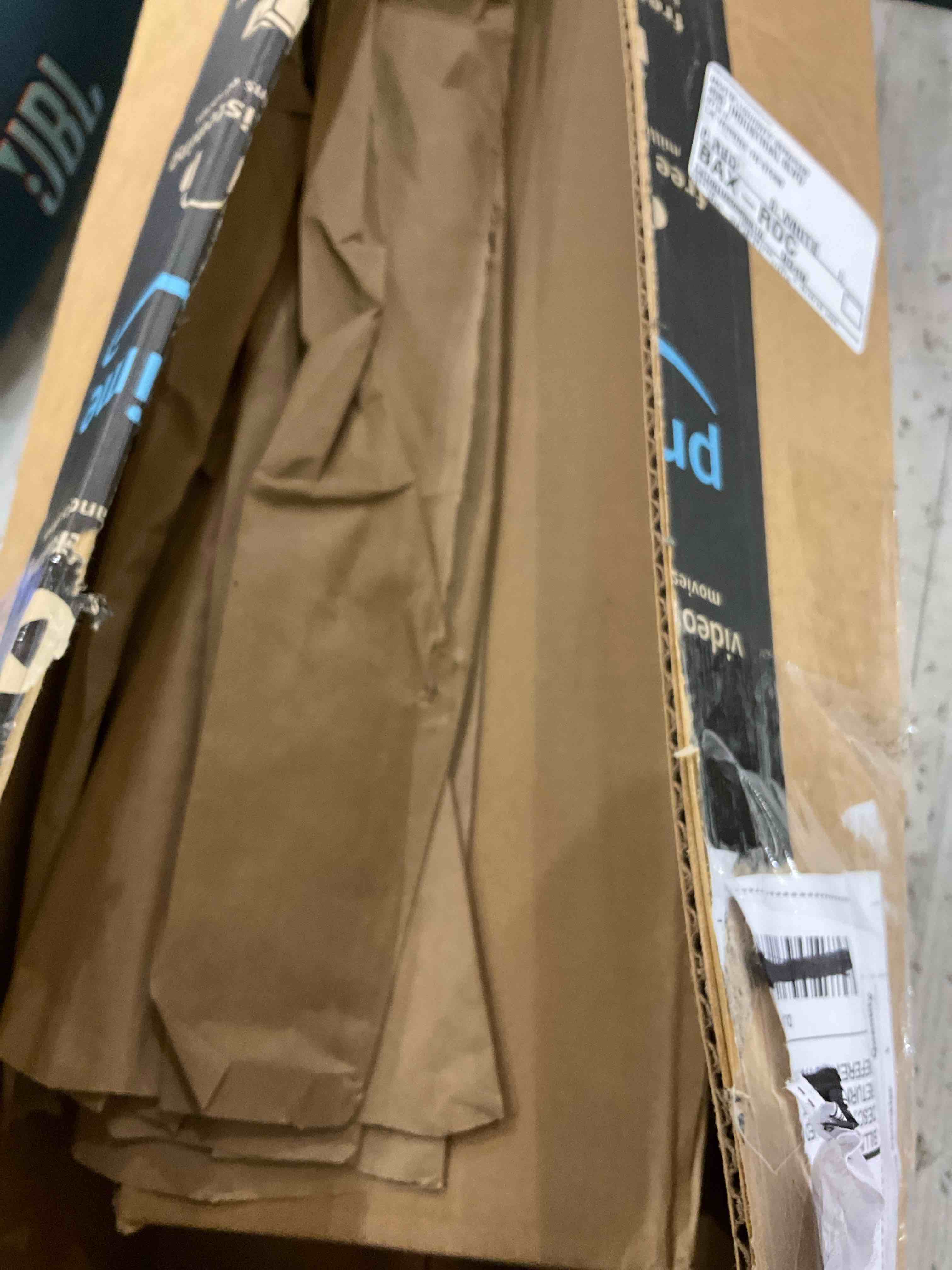 https://s3.amazonaws.com/lotting-images-prod/BargainHunt/EXS01650956_1720621514554.jpeg