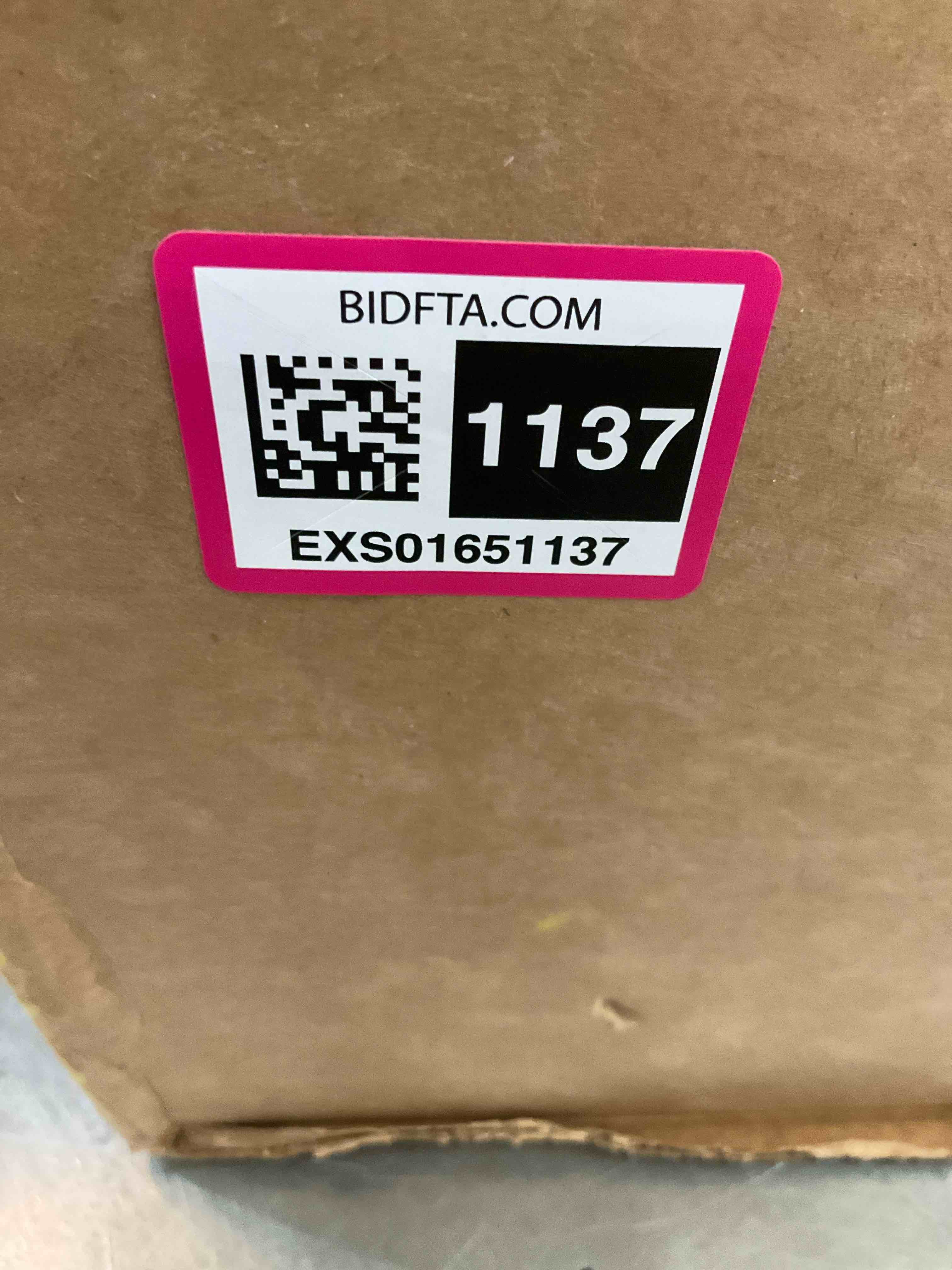 https://s3.amazonaws.com/lotting-images-prod/BargainHunt/EXS01651137_1721069865300.jpeg