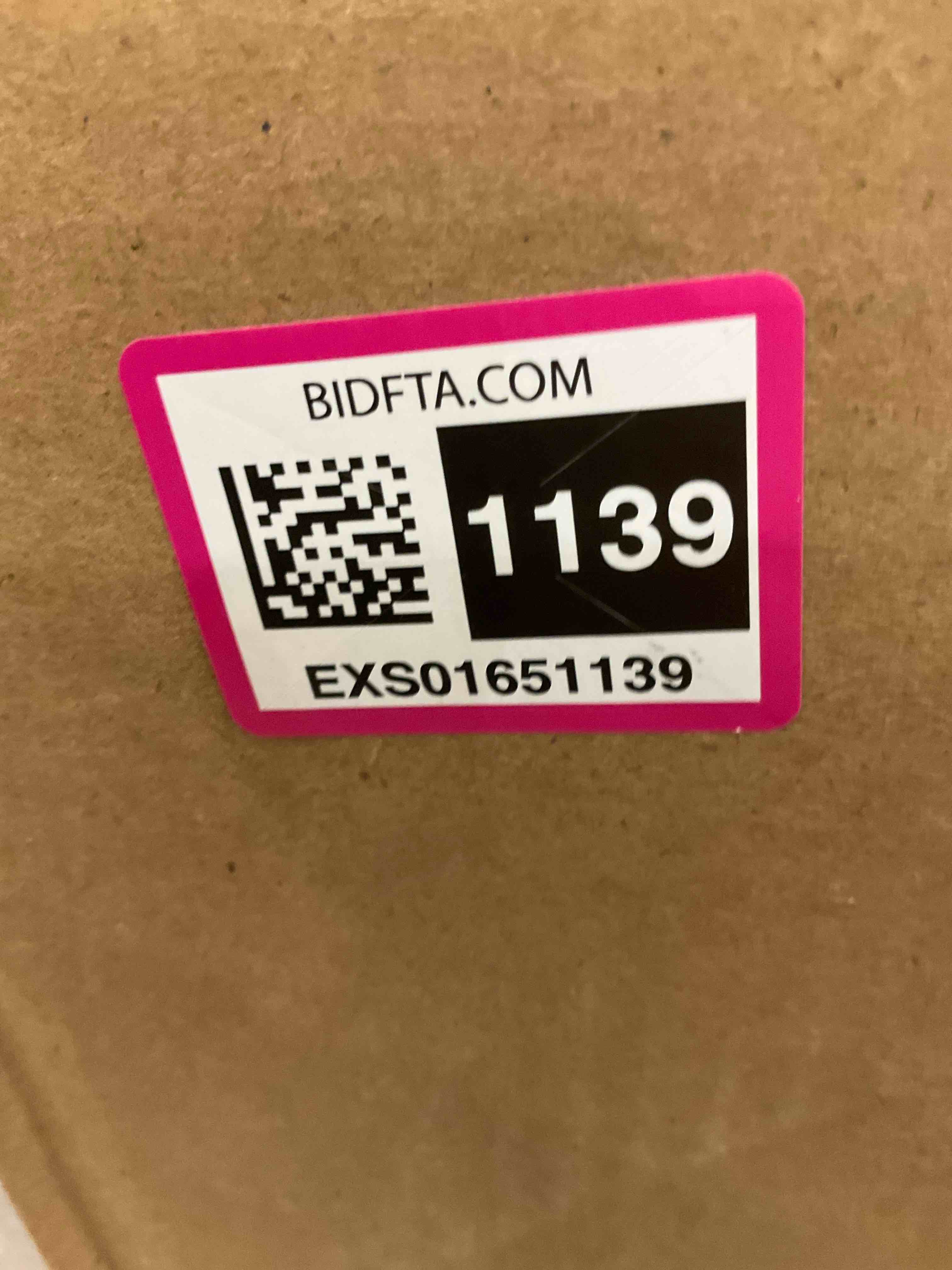 https://s3.amazonaws.com/lotting-images-prod/BargainHunt/EXS01651139_1721070028409.jpeg