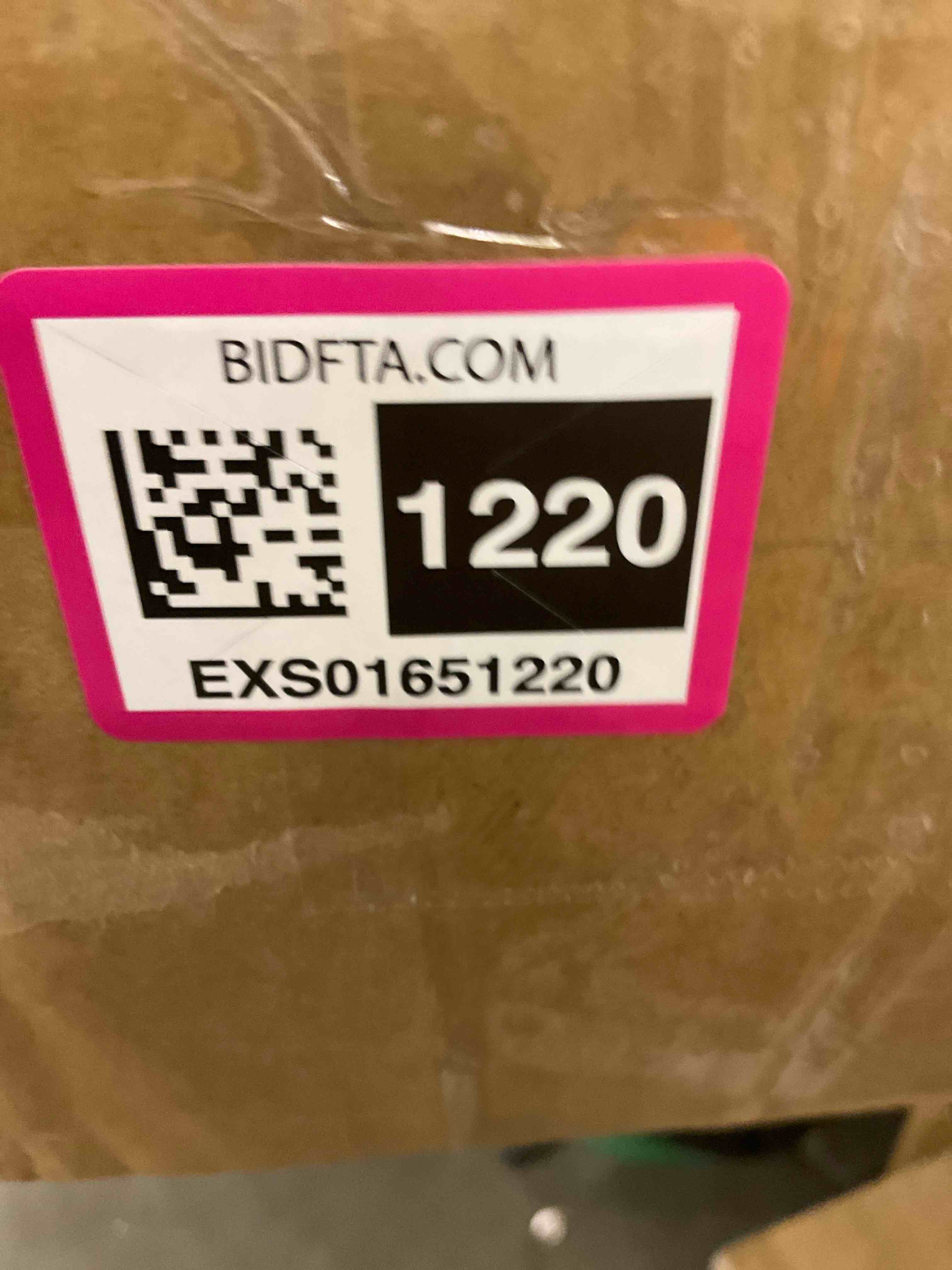 https://s3.amazonaws.com/lotting-images-prod/BargainHunt/EXS01651220_1721148198760.jpeg