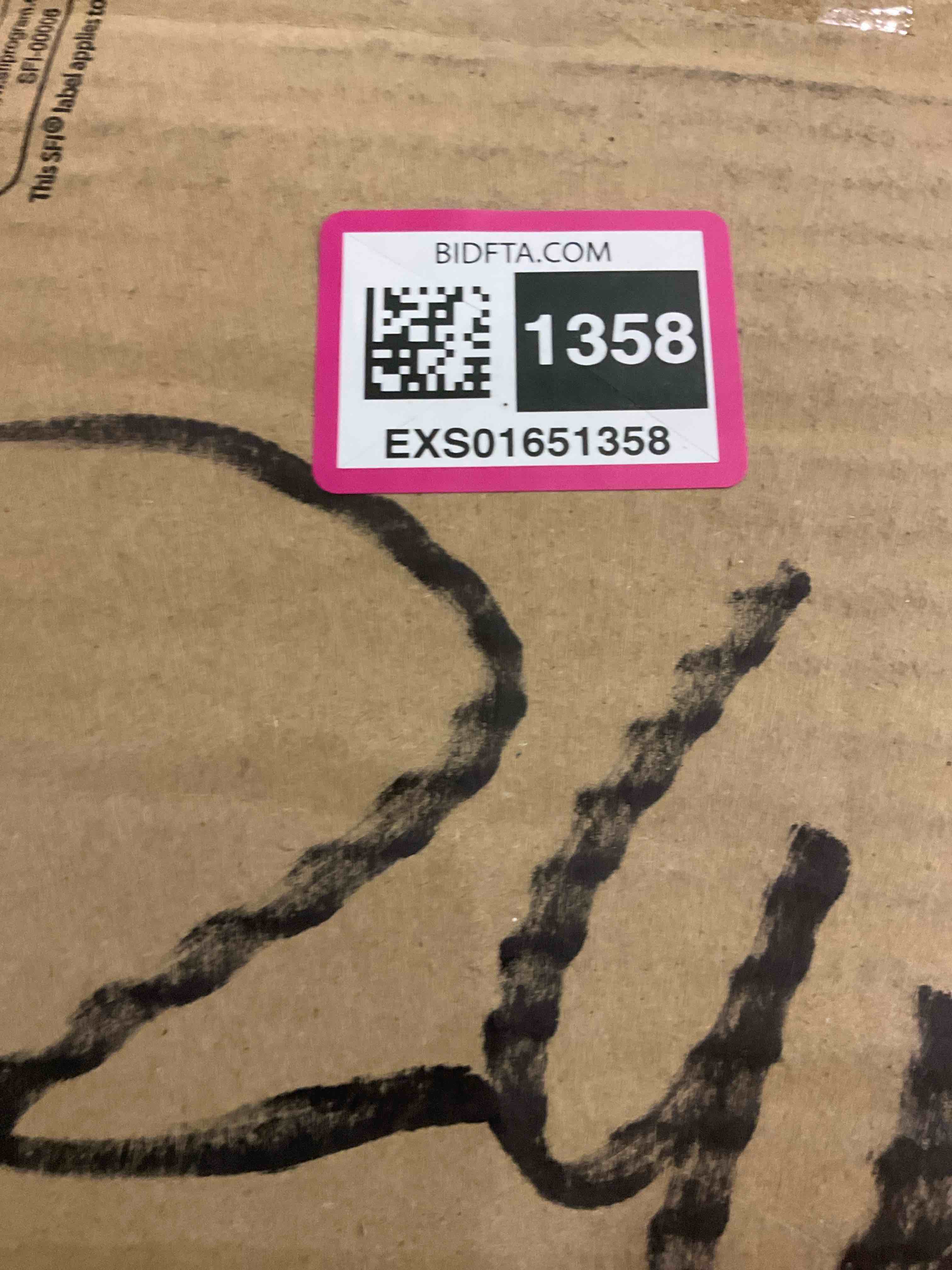 https://s3.amazonaws.com/lotting-images-prod/BargainHunt/EXS01651358_1721314379684.jpeg