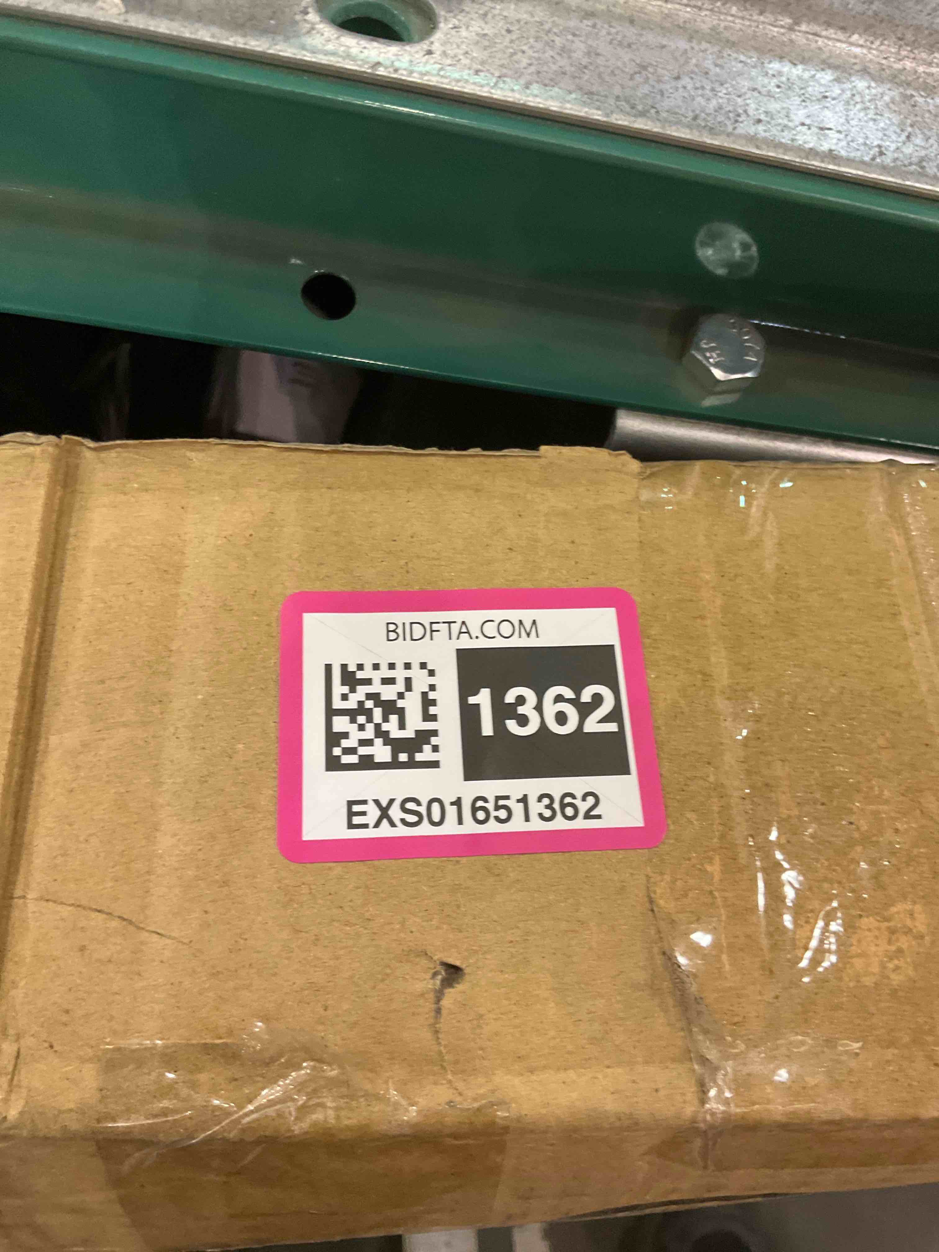 https://s3.amazonaws.com/lotting-images-prod/BargainHunt/EXS01651362_1721315222906.jpeg