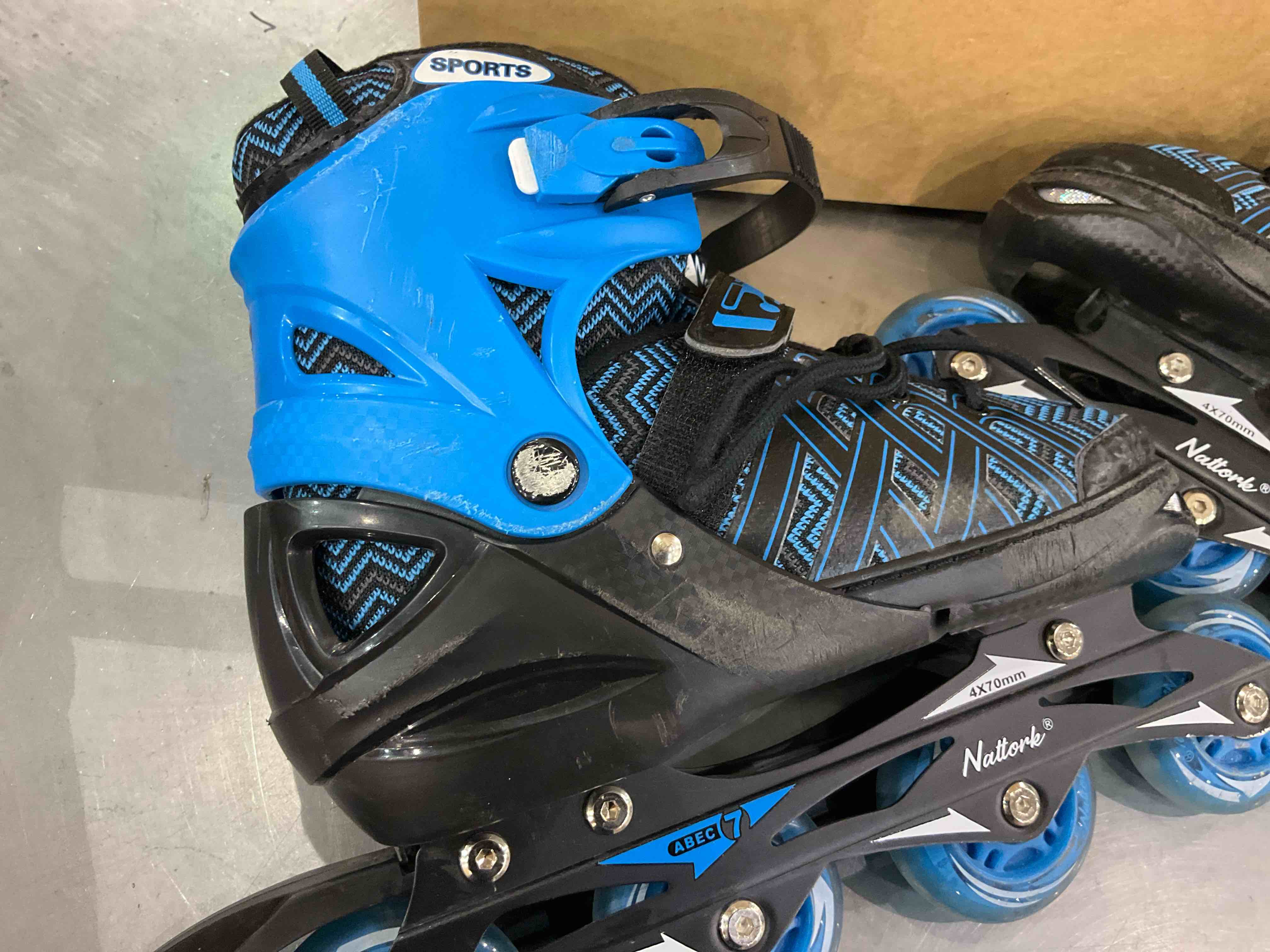 https://s3.amazonaws.com/lotting-images-prod/BargainHunt/EXS01651490_1721734012701.jpeg