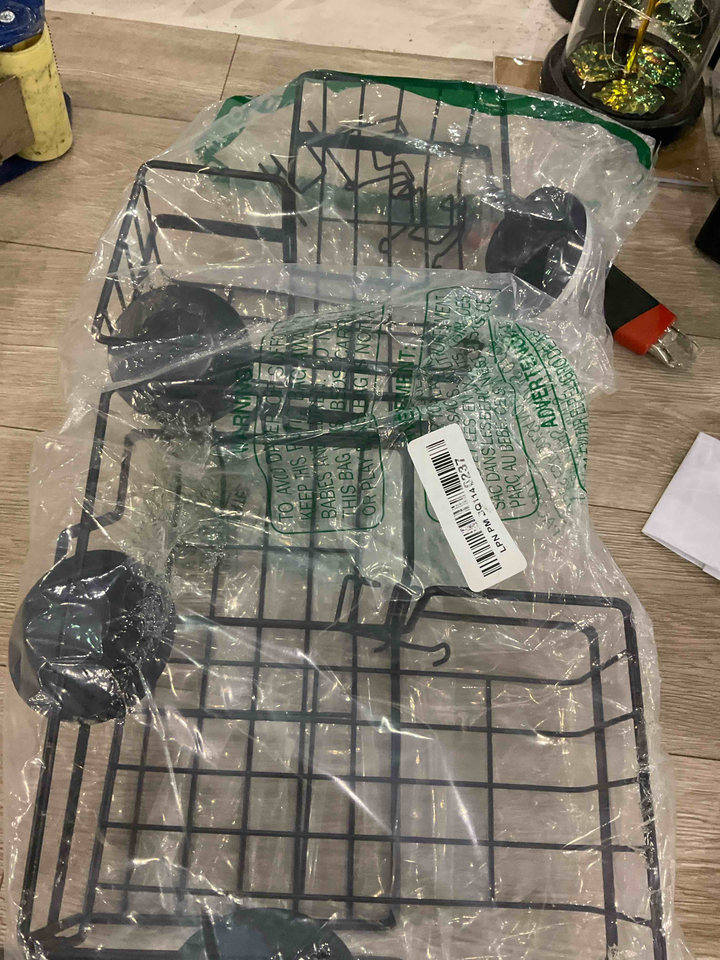 https://s3.amazonaws.com/lotting-images-prod/BargainHunt/EXS01652207_1719832898396.jpeg