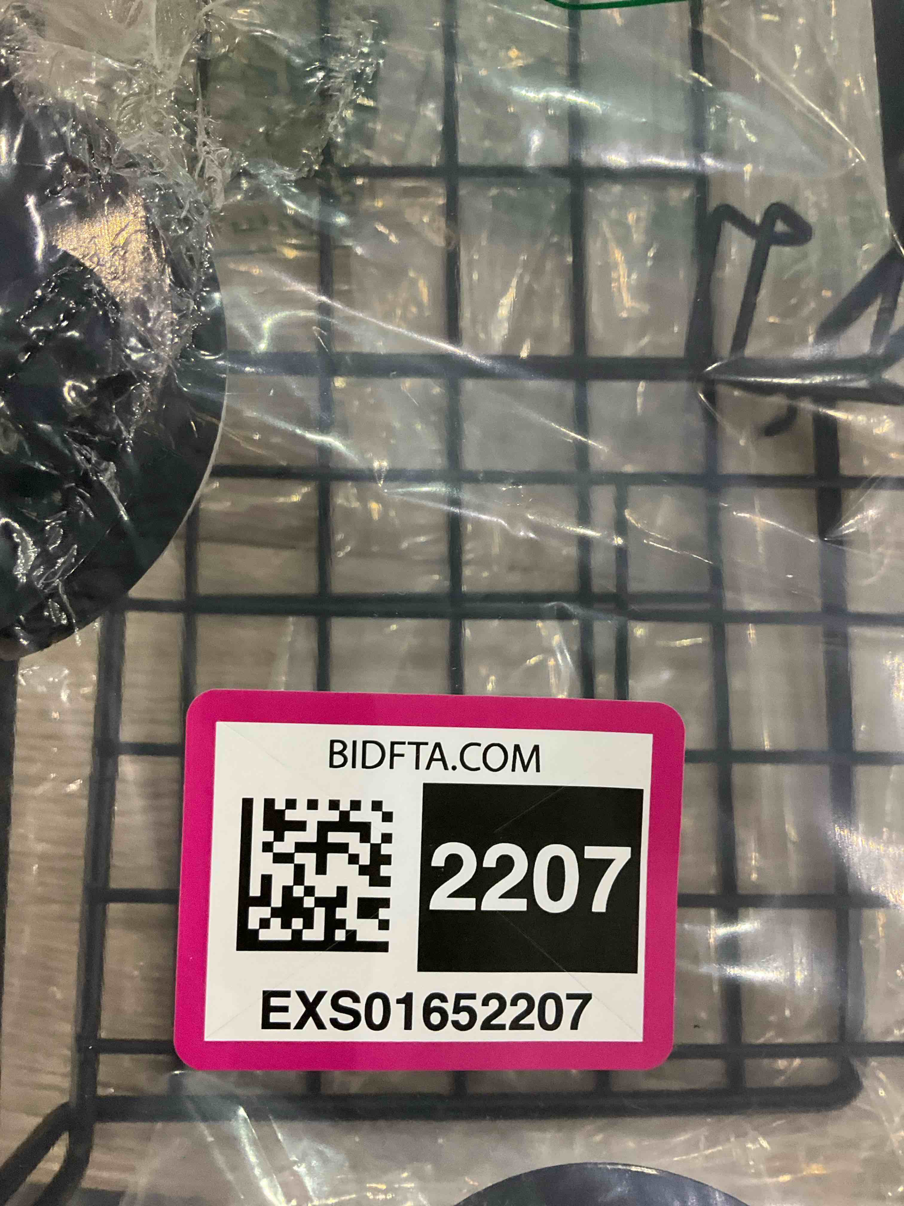 https://s3.amazonaws.com/lotting-images-prod/BargainHunt/EXS01652207_1719832911432.jpeg