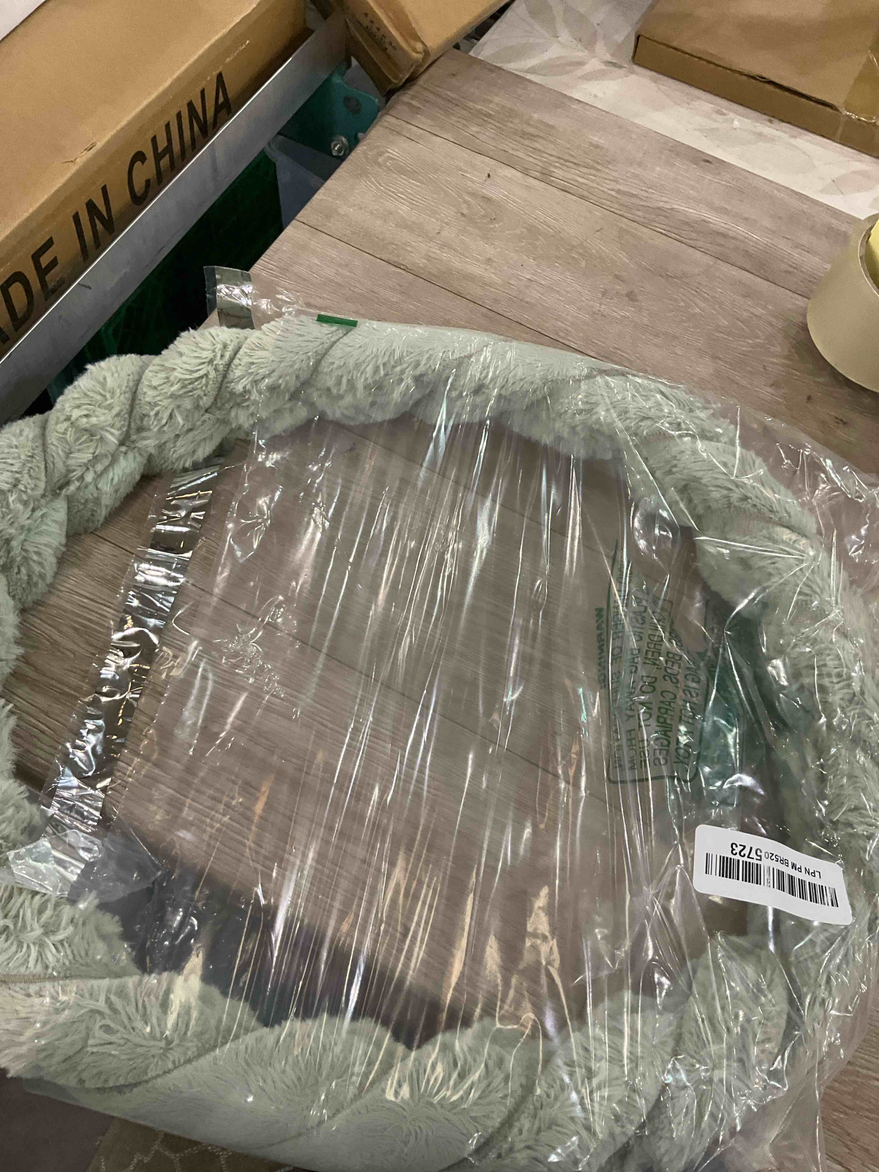 https://s3.amazonaws.com/lotting-images-prod/BargainHunt/EXS01652242_1719836383020.jpeg
