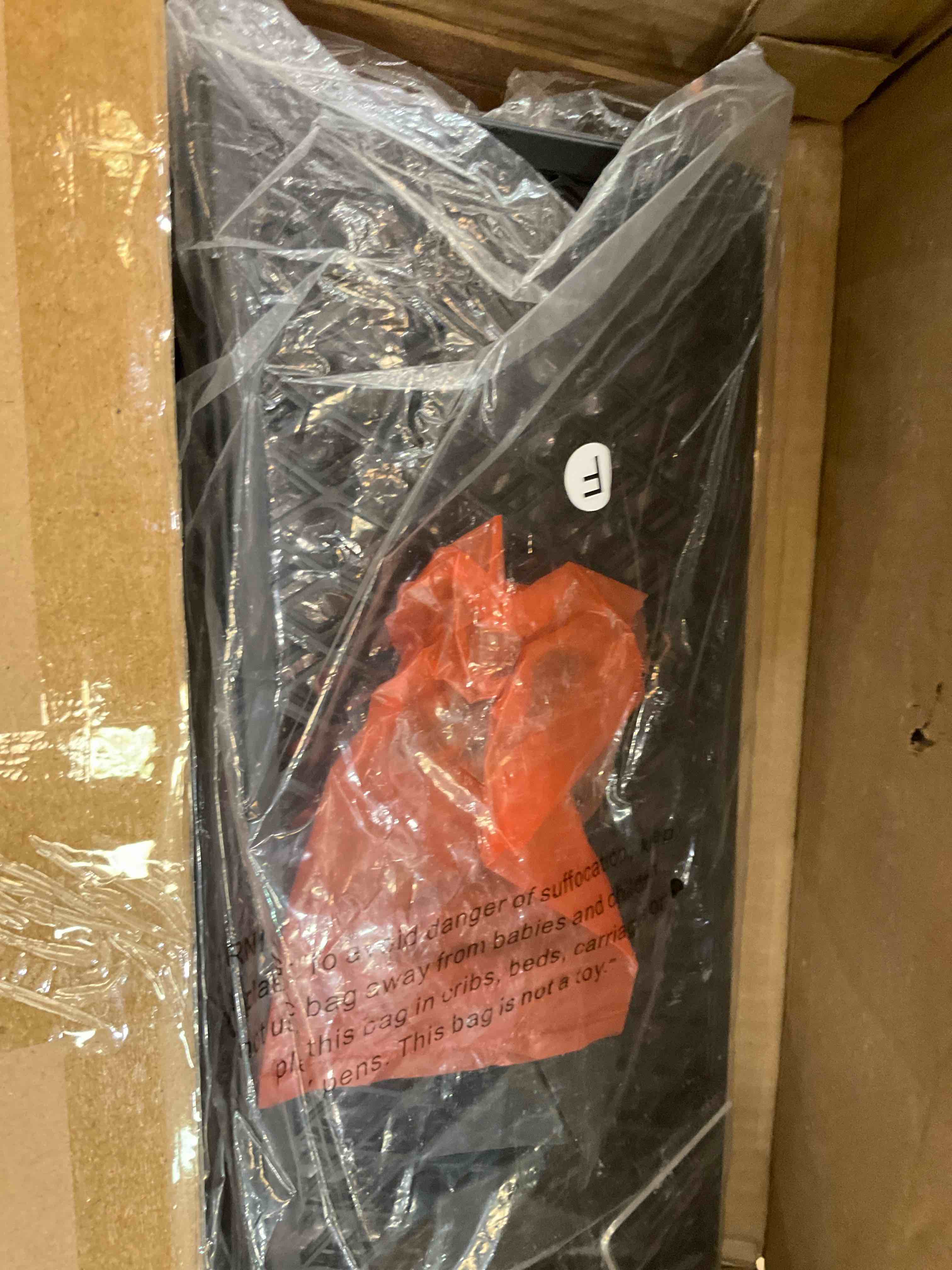 https://s3.amazonaws.com/lotting-images-prod/BargainHunt/EXS01652575_1719340381890.jpeg