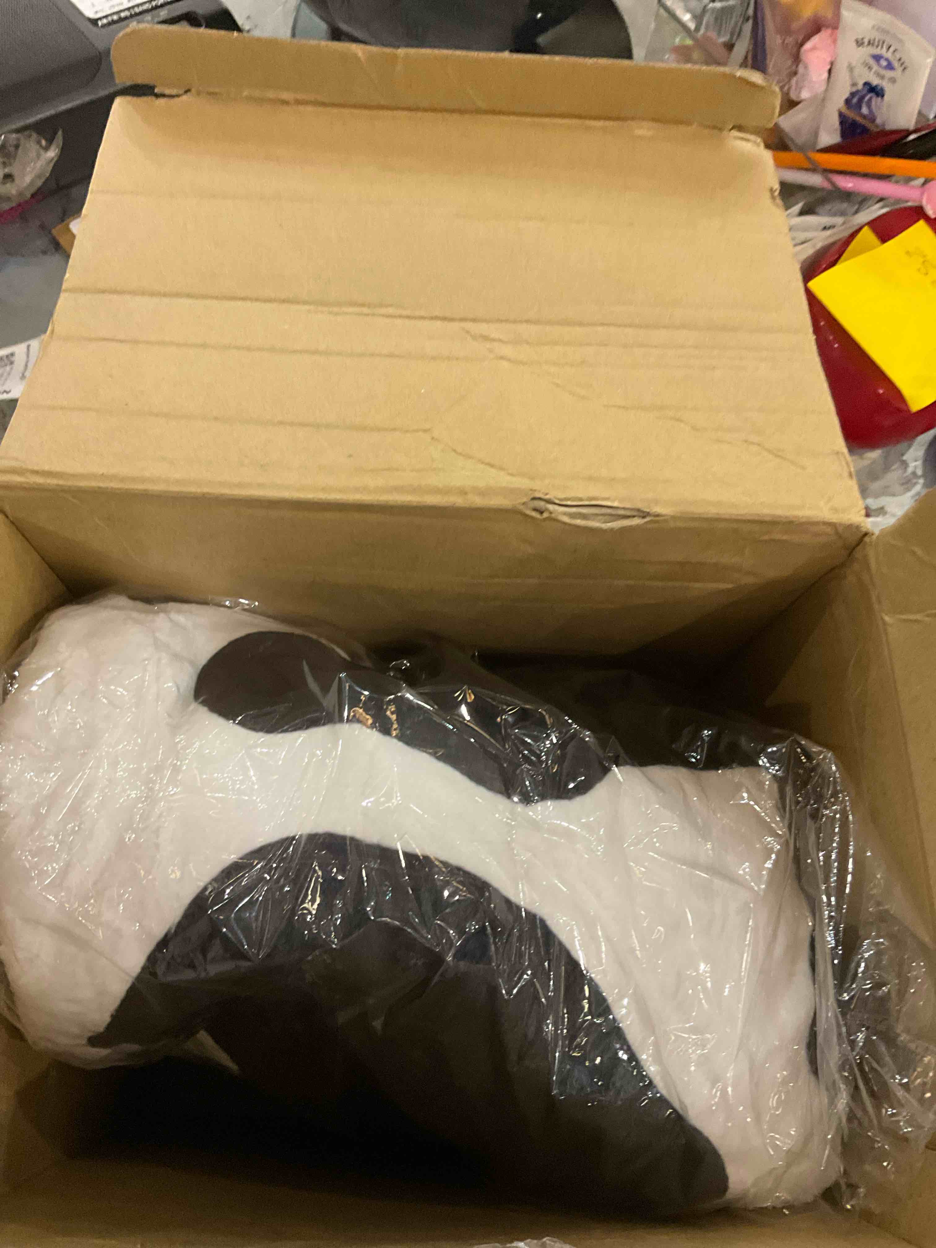 https://s3.amazonaws.com/lotting-images-prod/BargainHunt/EXS01652669_1719412989245.jpeg
