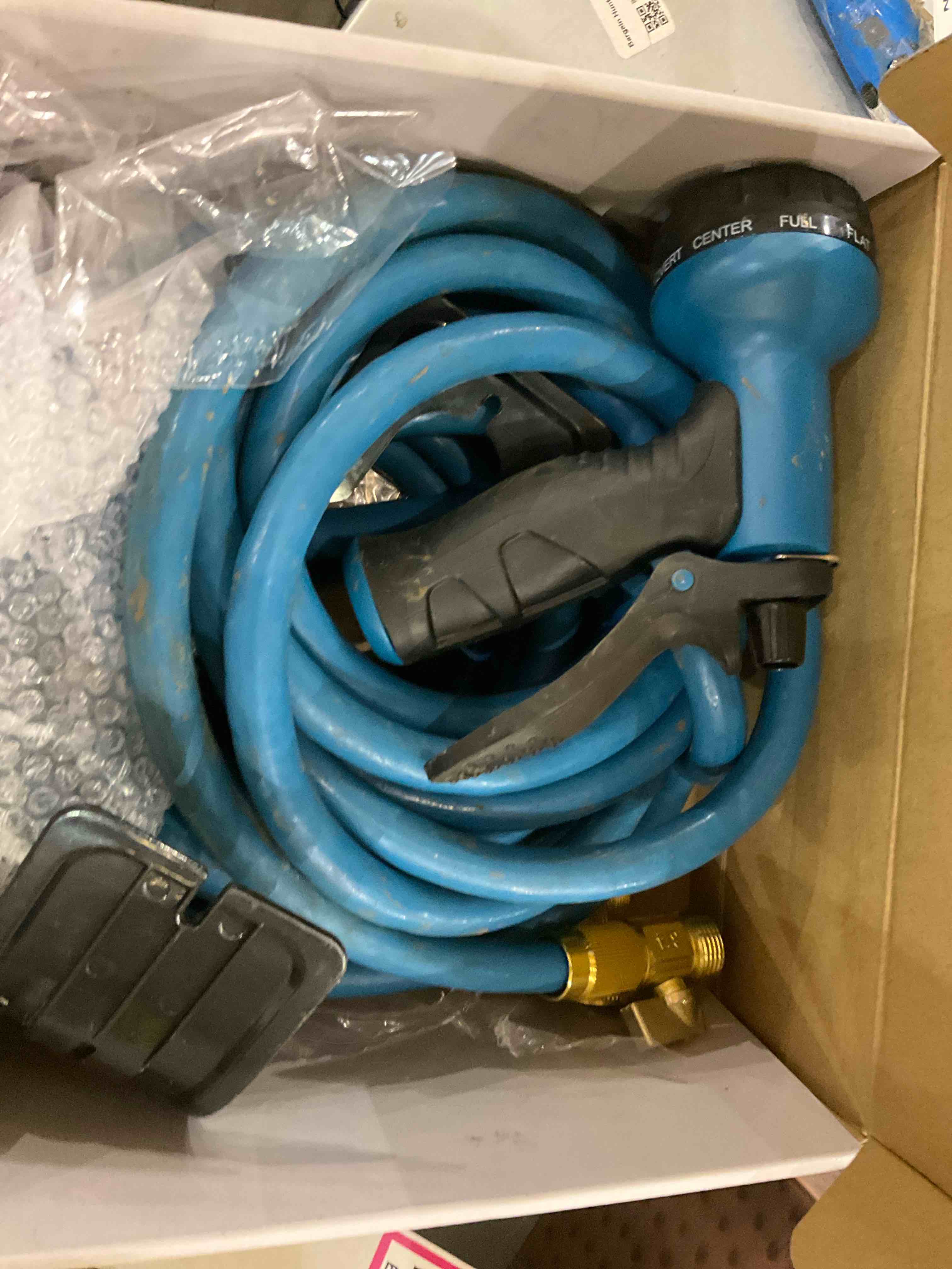 https://s3.amazonaws.com/lotting-images-prod/BargainHunt/EXS01652671_1719413170819.jpeg