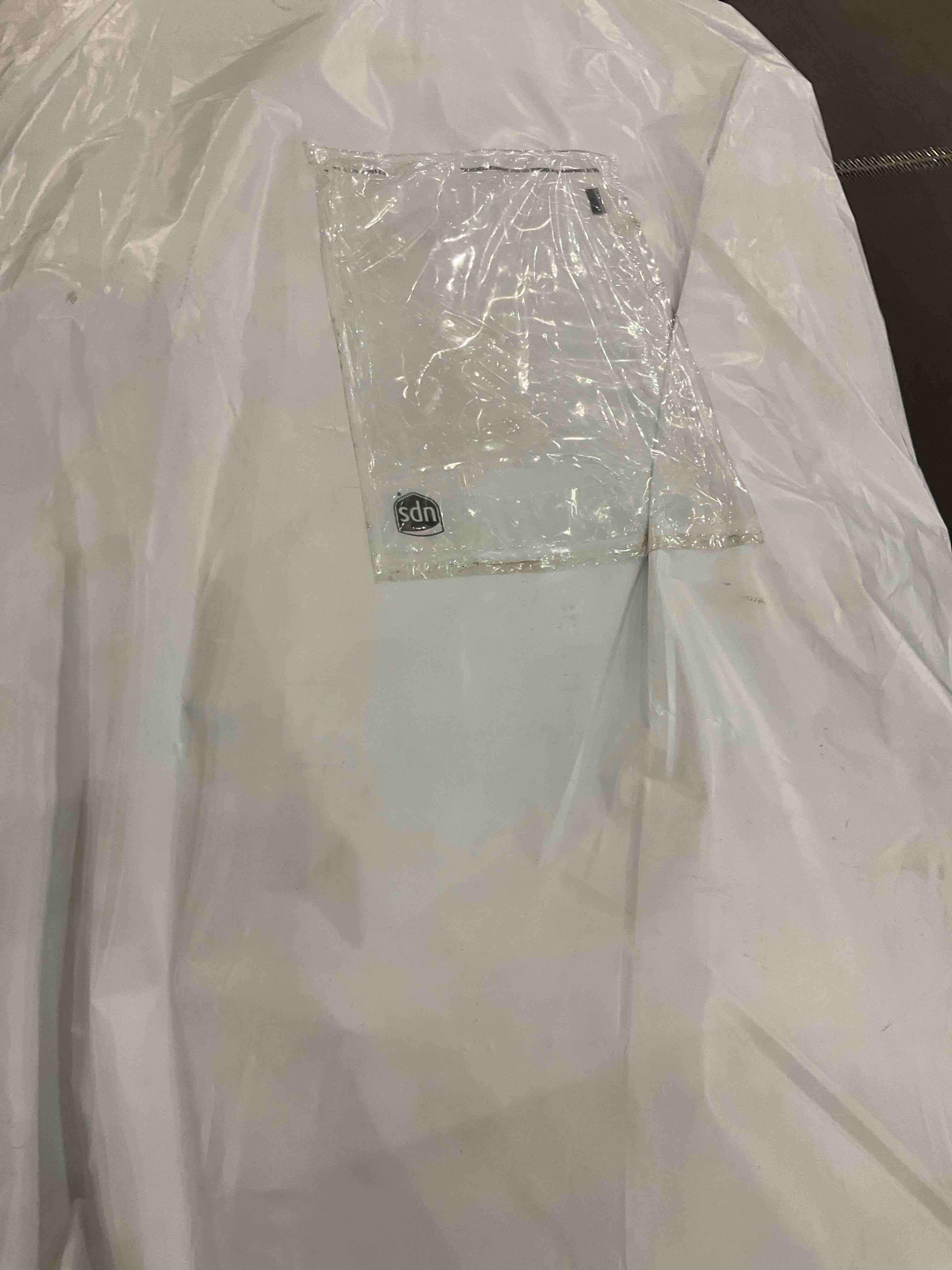 https://s3.amazonaws.com/lotting-images-prod/BargainHunt/EXS01653189_1720537668456.jpeg