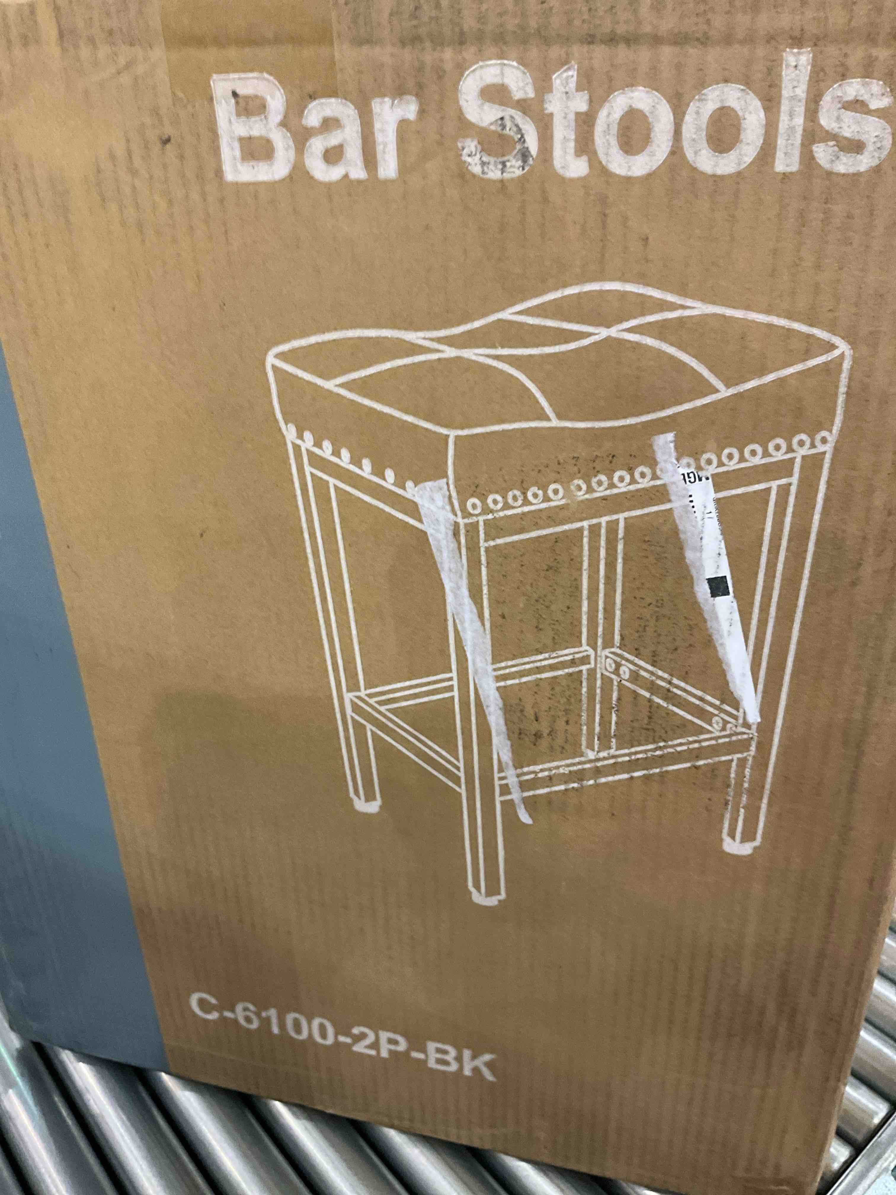 https://s3.amazonaws.com/lotting-images-prod/BargainHunt/EXS01653418_1720700383656.jpeg