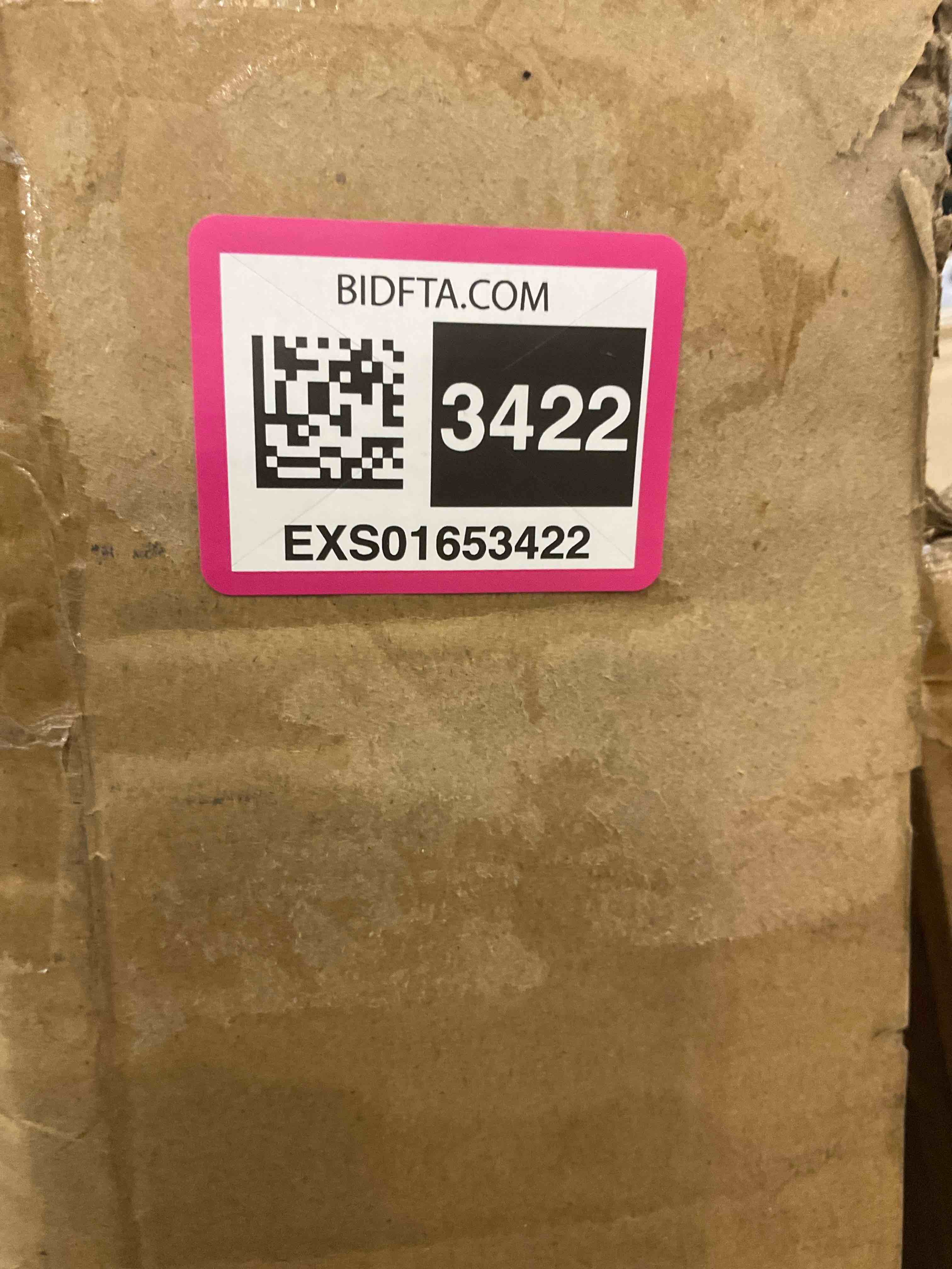 https://s3.amazonaws.com/lotting-images-prod/BargainHunt/EXS01653422_1720700784122.jpeg