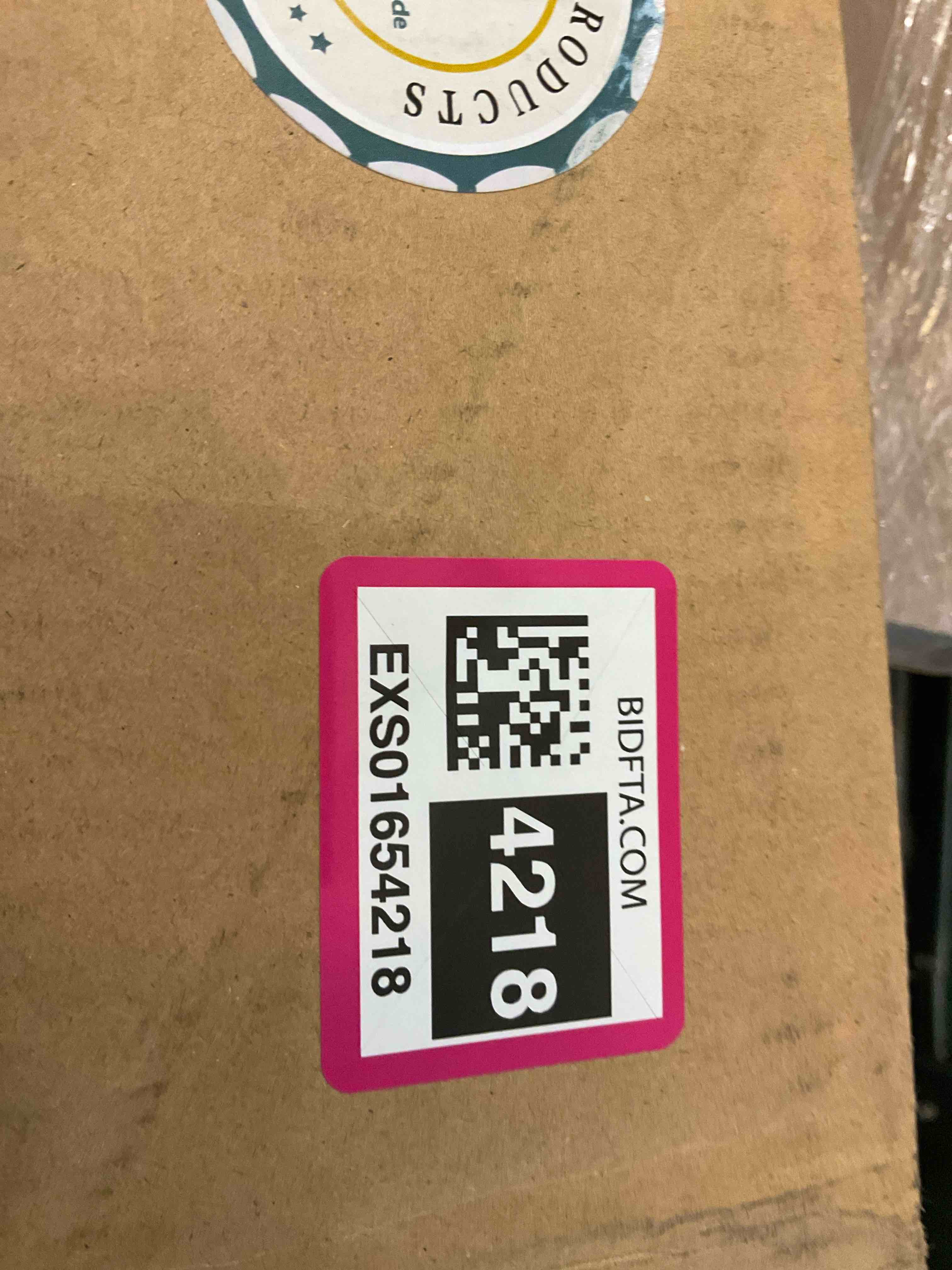https://s3.amazonaws.com/lotting-images-prod/BargainHunt/EXS01654218_1722611269253.jpeg